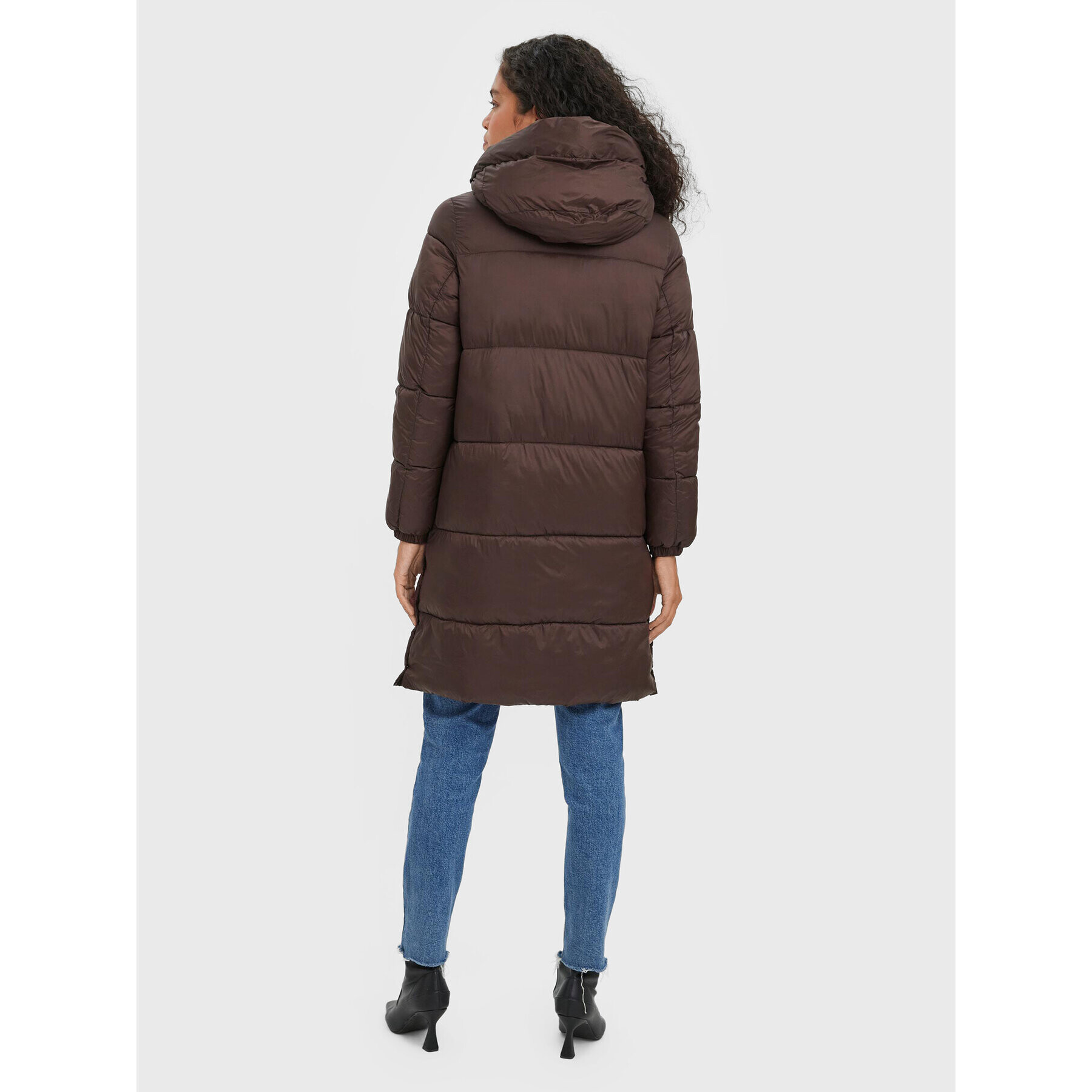 Vero Moda Пухено яке Uppsala 10270146 Кафяв Regular Fit - Pepit.bg