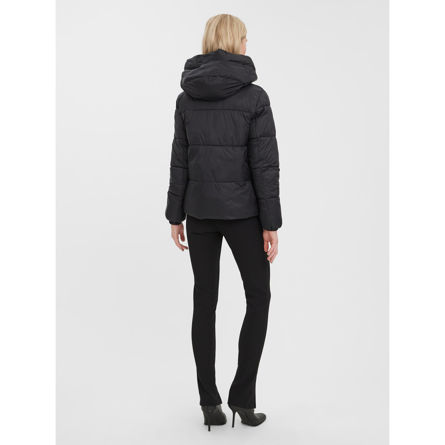 Vero Moda Пухено яке 10273951 Черен Regular Fit - Pepit.bg