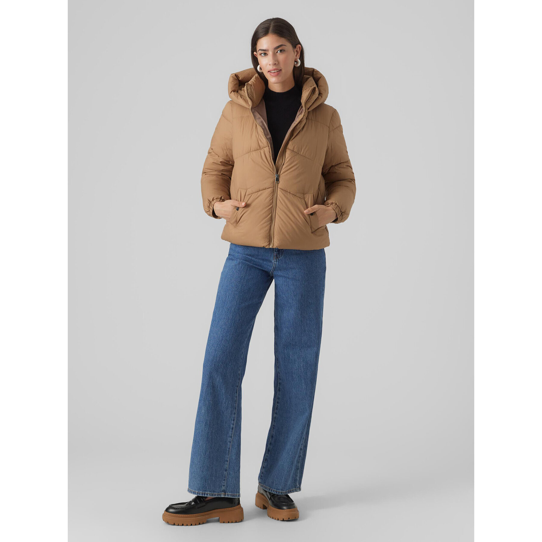 Vero Moda Пухено яке 10273951 Кафяв Regular Fit - Pepit.bg