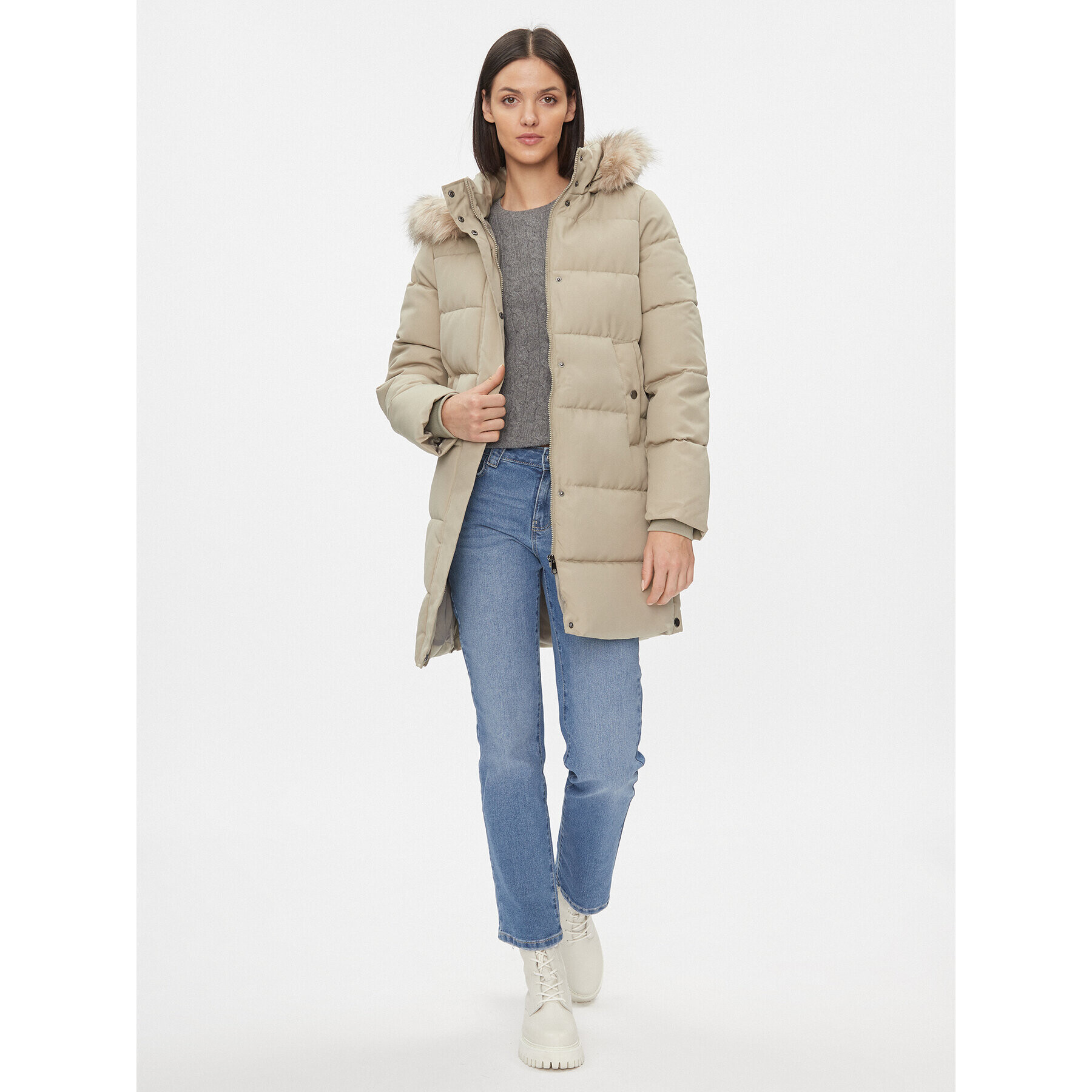 Vero Moda Пухено яке 10289478 Бежов Regular Fit - Pepit.bg