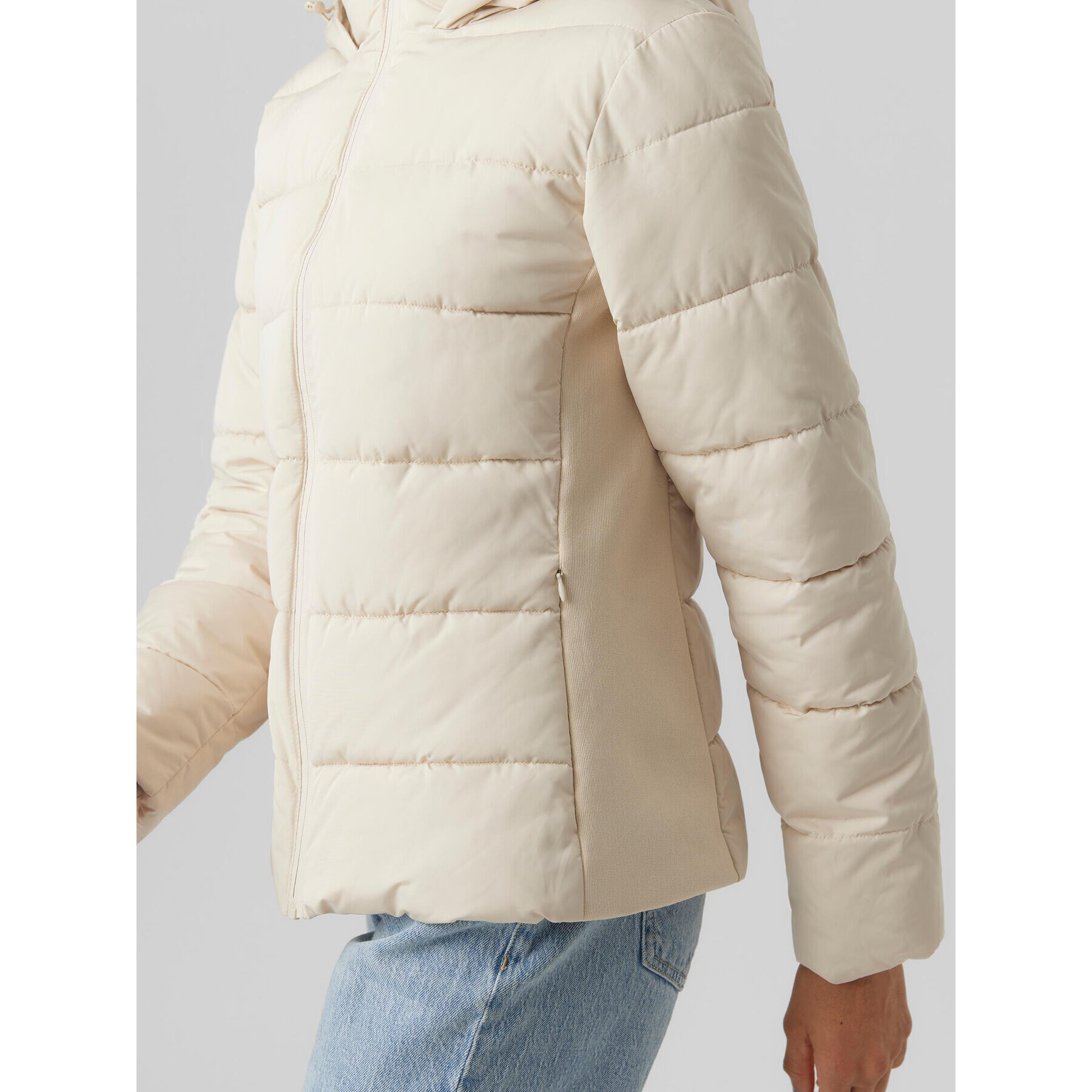 Vero Moda Пухено яке 10289837 Екрю Regular Fit - Pepit.bg