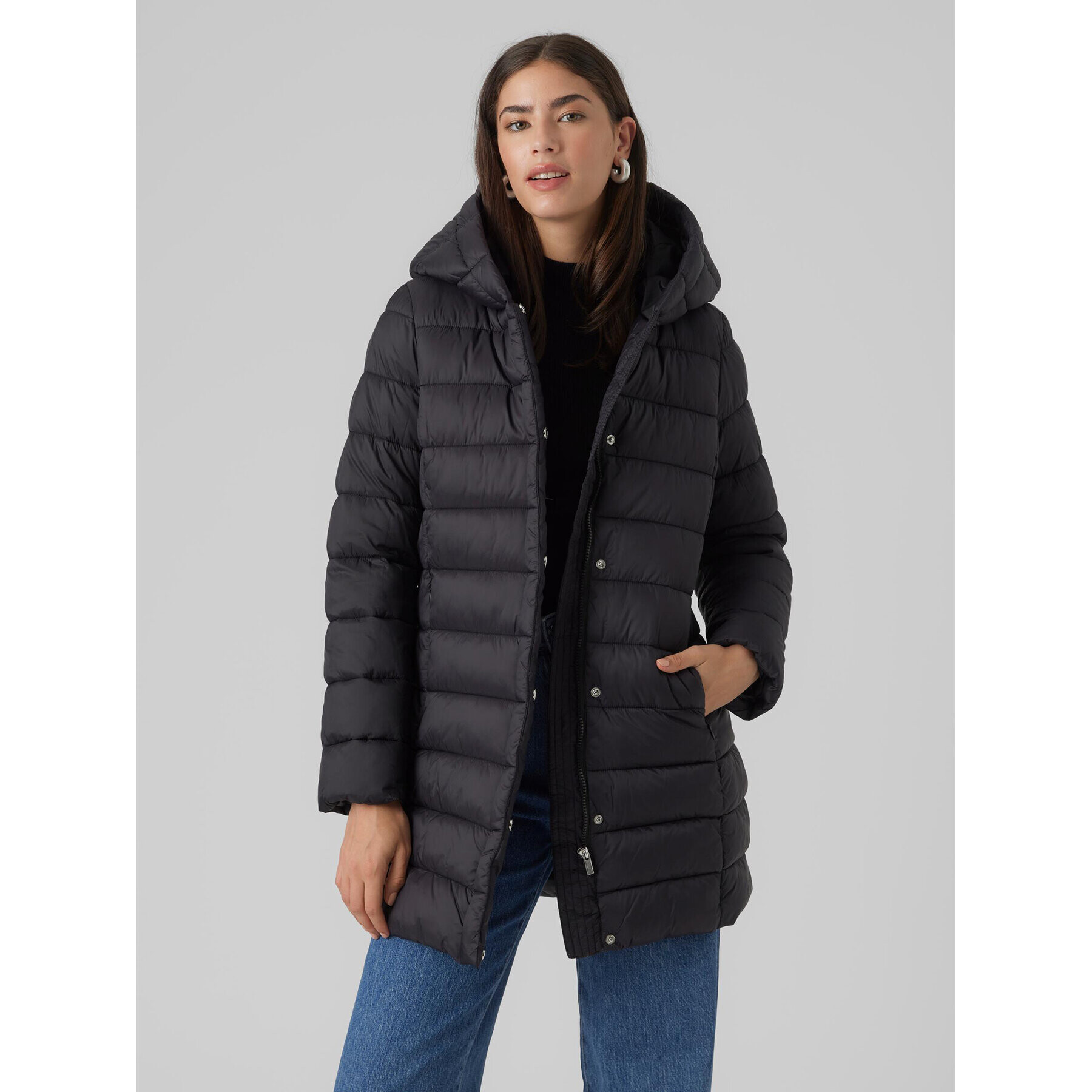 Vero Moda Пухено яке 10291052 Черен Regular Fit - Pepit.bg