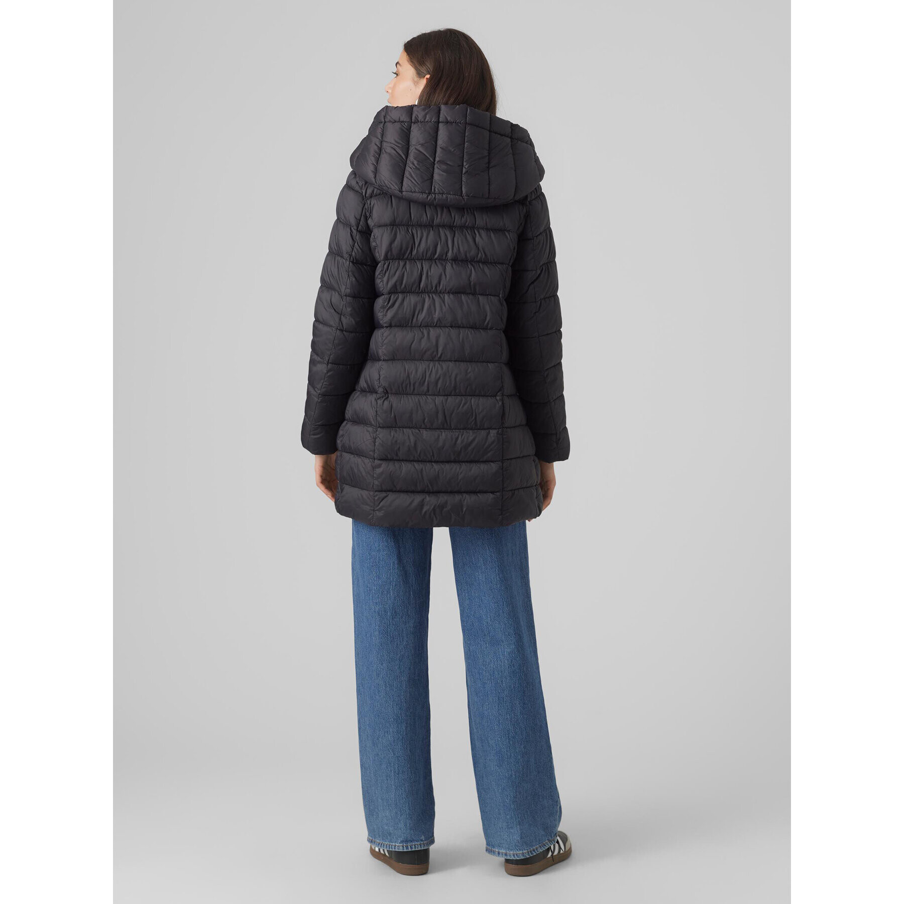 Vero Moda Пухено яке 10291052 Черен Regular Fit - Pepit.bg