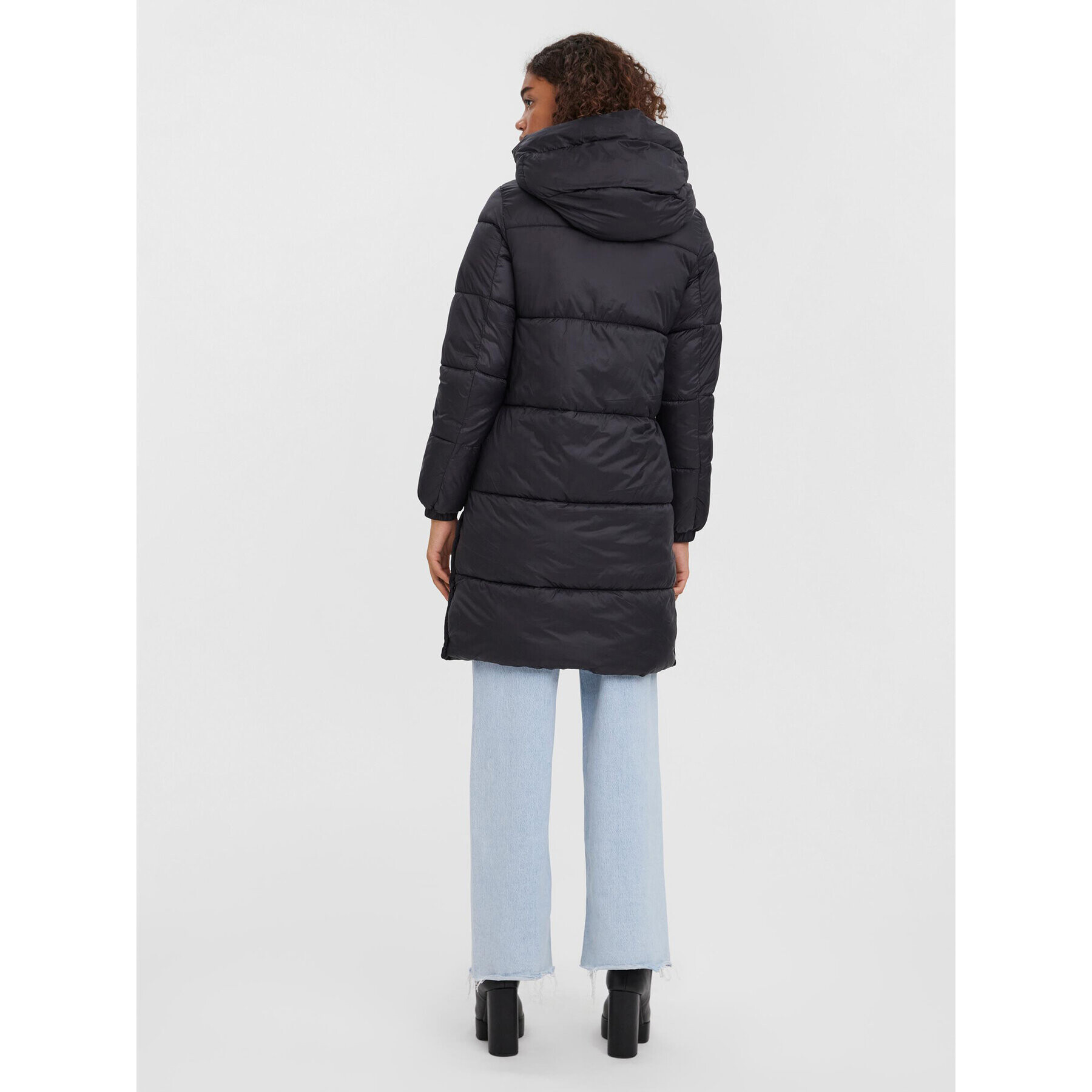 Vero Moda Пухено яке Uppsala 10270146 Черен Regular Fit - Pepit.bg
