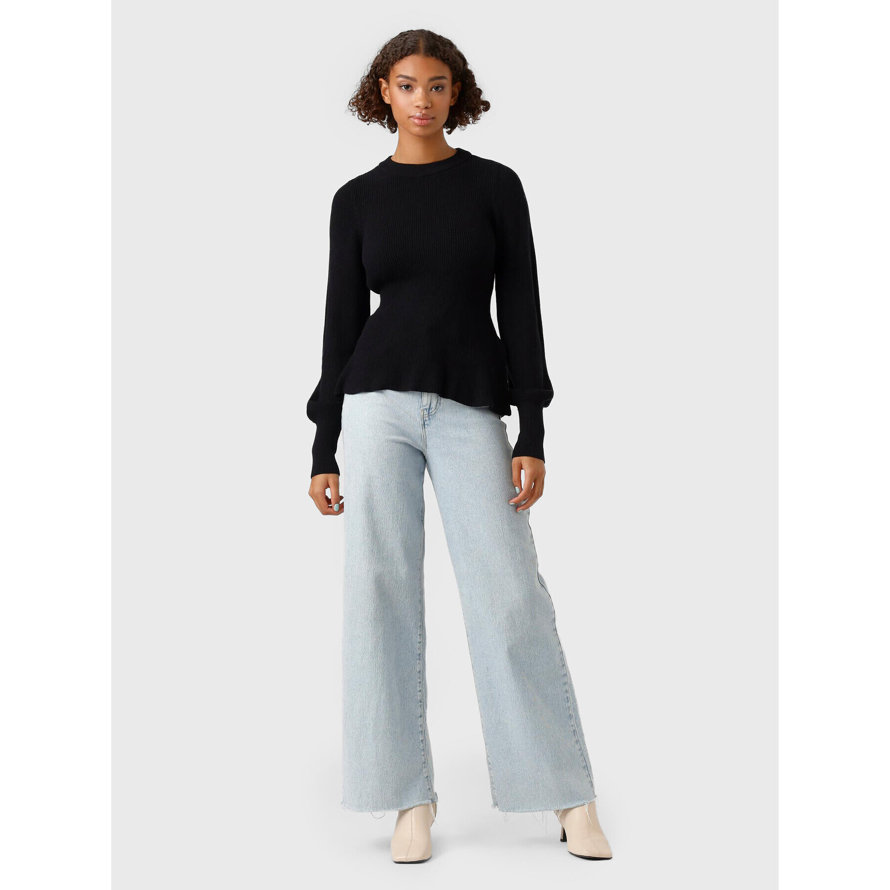 Vero Moda Пуловер Holly 10268921 Черен Regular Fit - Pepit.bg