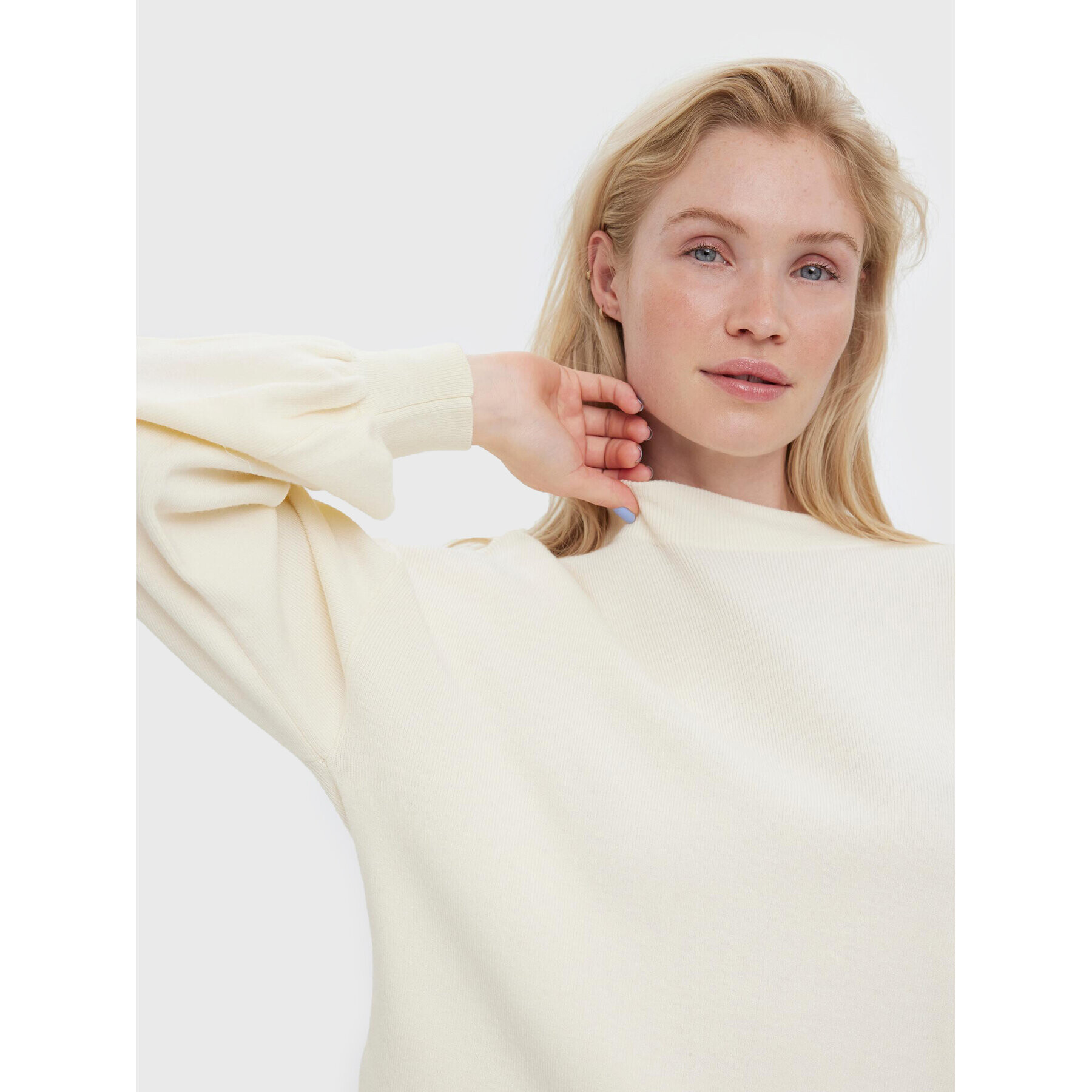 Vero Moda Пуловер Nancy 10268604 Екрю Regular Fit - Pepit.bg