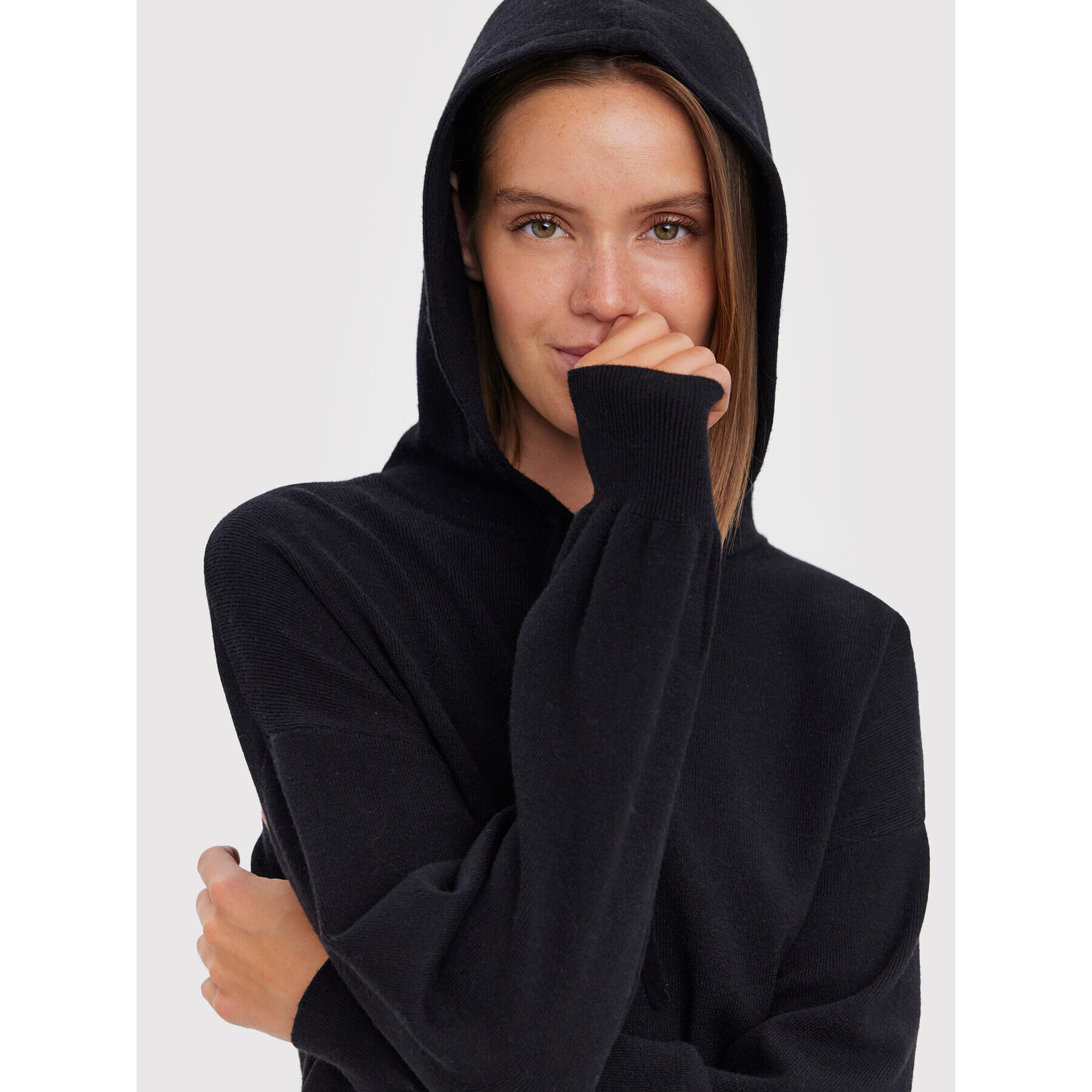 Vero Moda Пуловер Nancy 10269236 Черен Relaxed Fit - Pepit.bg