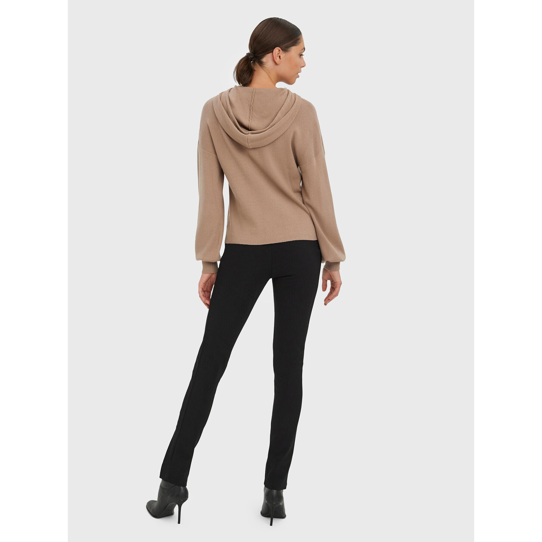 Vero Moda Пуловер Nancy 10269236 Кафяв Relaxed Fit - Pepit.bg