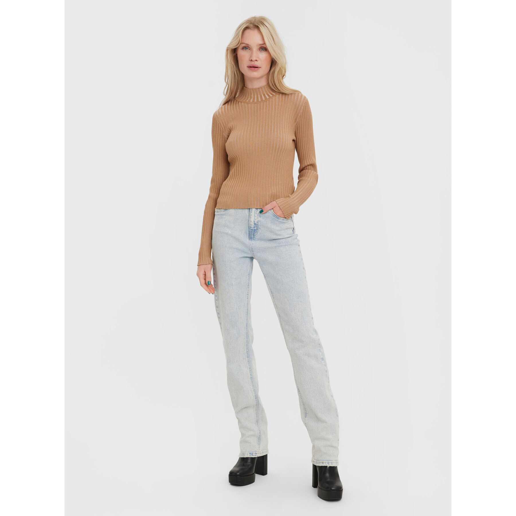 Vero Moda Пуловер Willow 10271000 Бежов Slim Fit - Pepit.bg