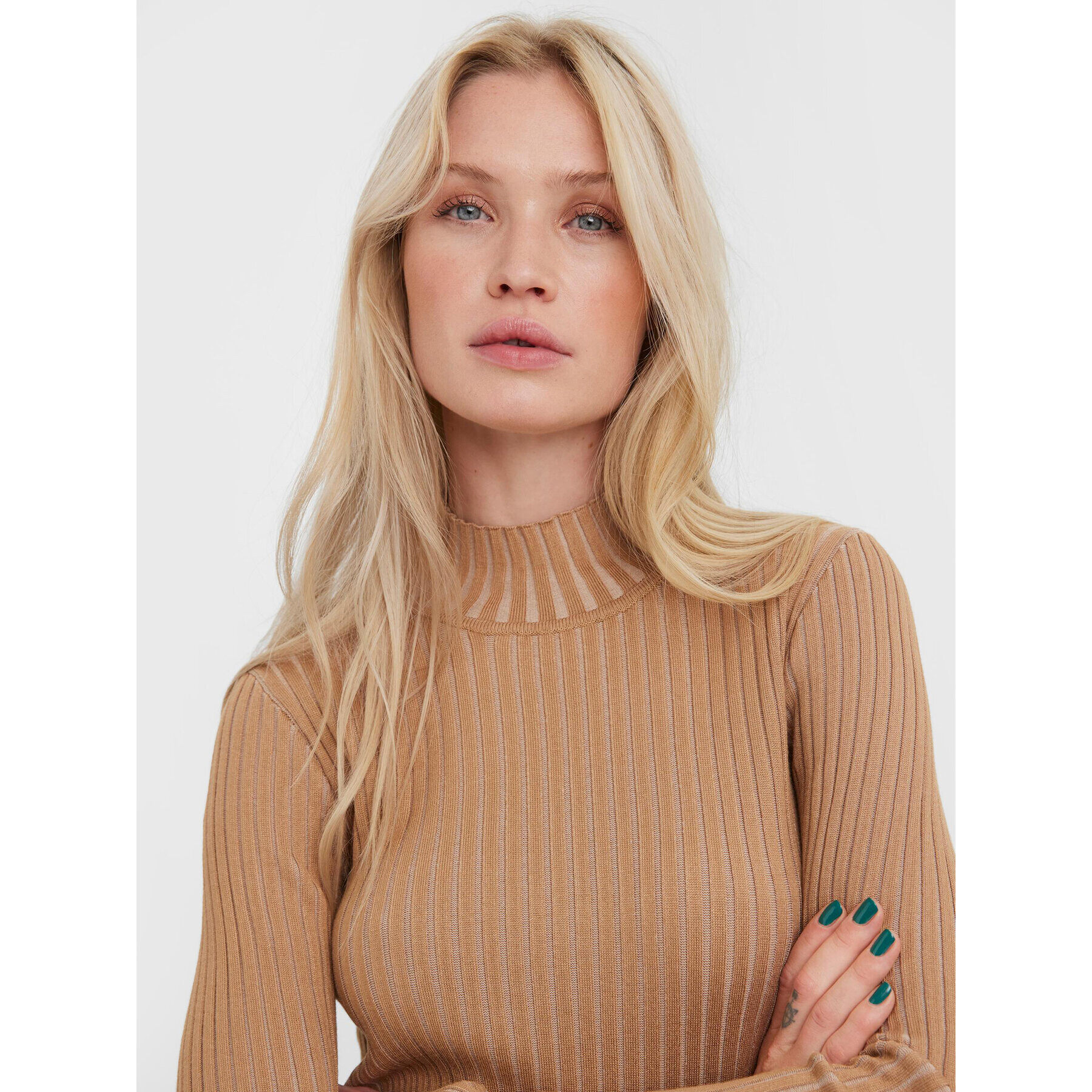 Vero Moda Пуловер Willow 10271000 Бежов Slim Fit - Pepit.bg