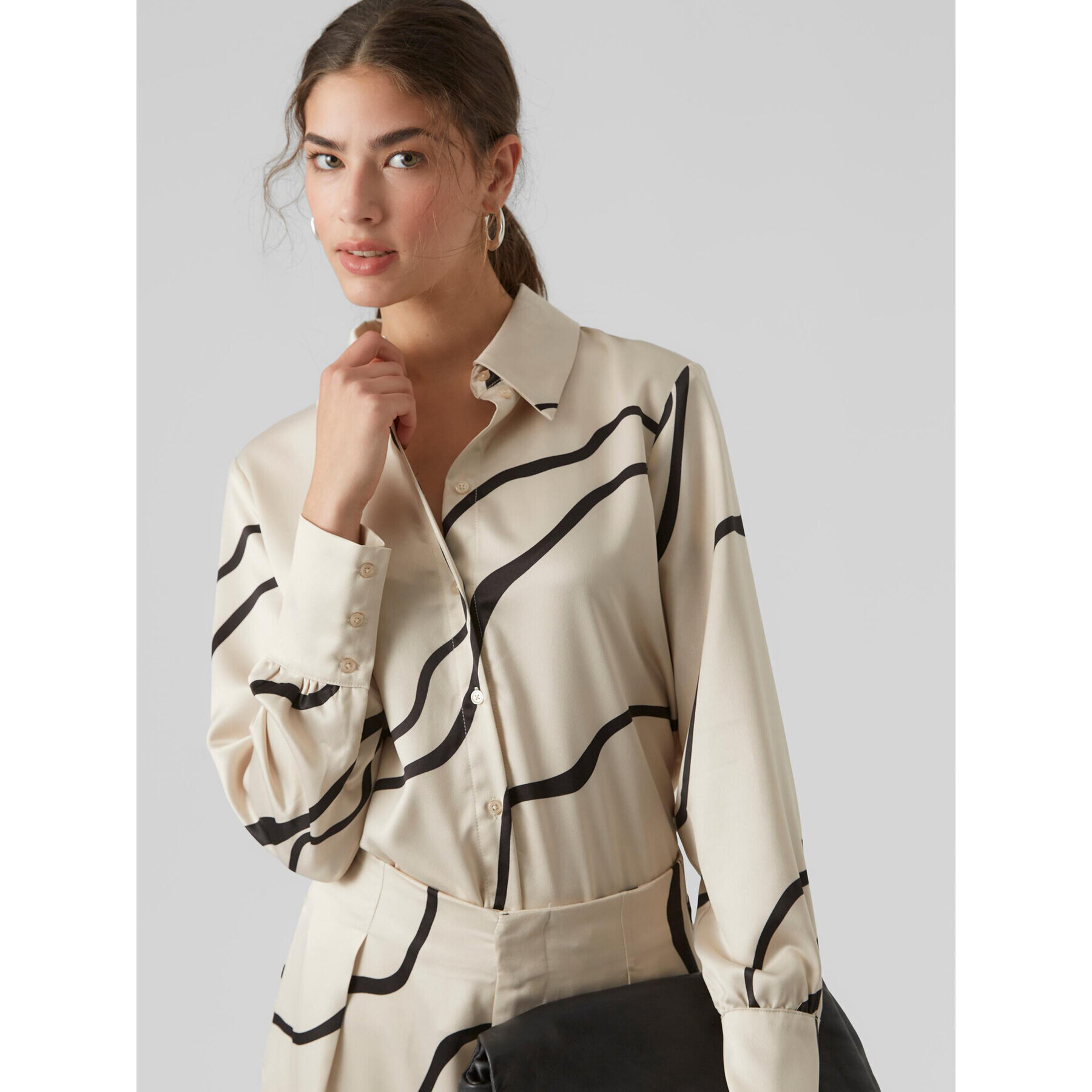 Vero Moda Риза 10295431 Екрю Regular Fit - Pepit.bg