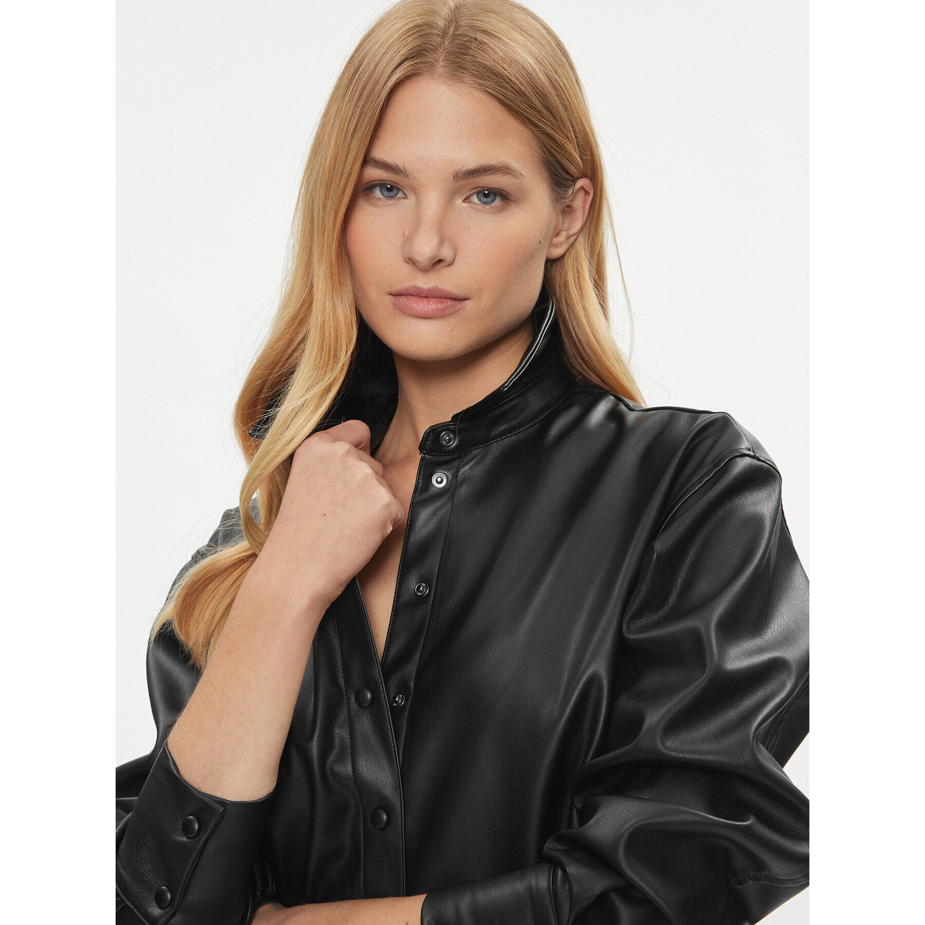 Vero Moda Риза Sof 10300009 Черен Regular Fit - Pepit.bg