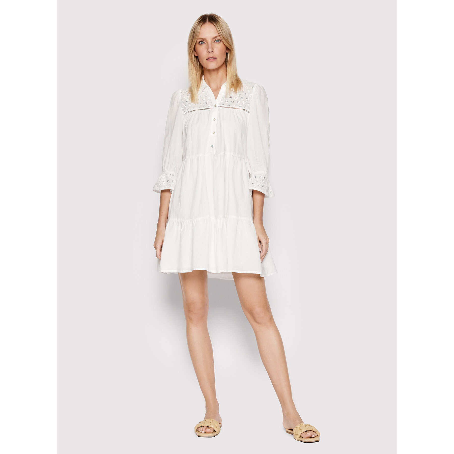 Vero Moda Рокля тип риза Amina 10263672 Бял Relaxed Fit - Pepit.bg