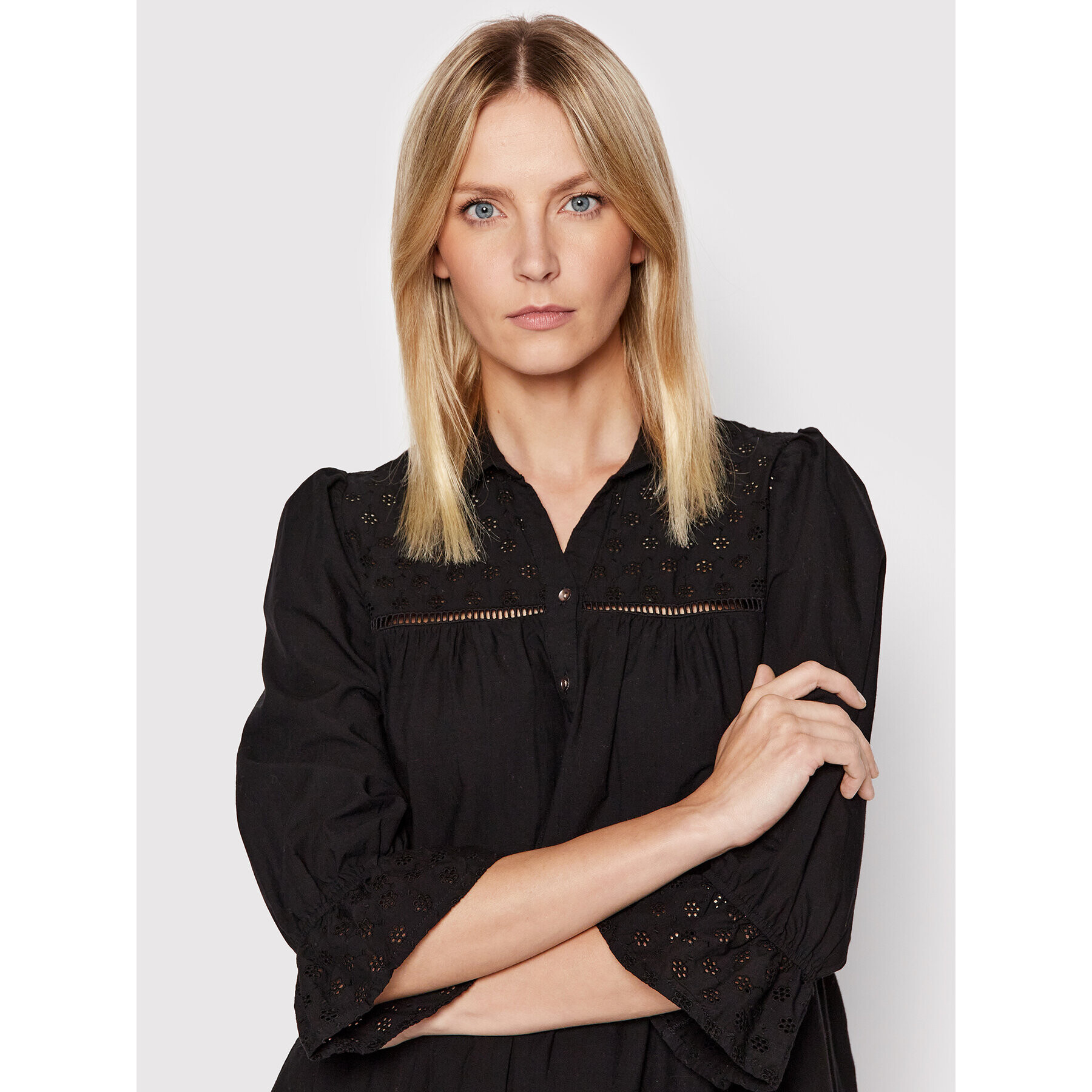 Vero Moda Рокля тип риза Amina 10263672 Черен Relaxed Fit - Pepit.bg