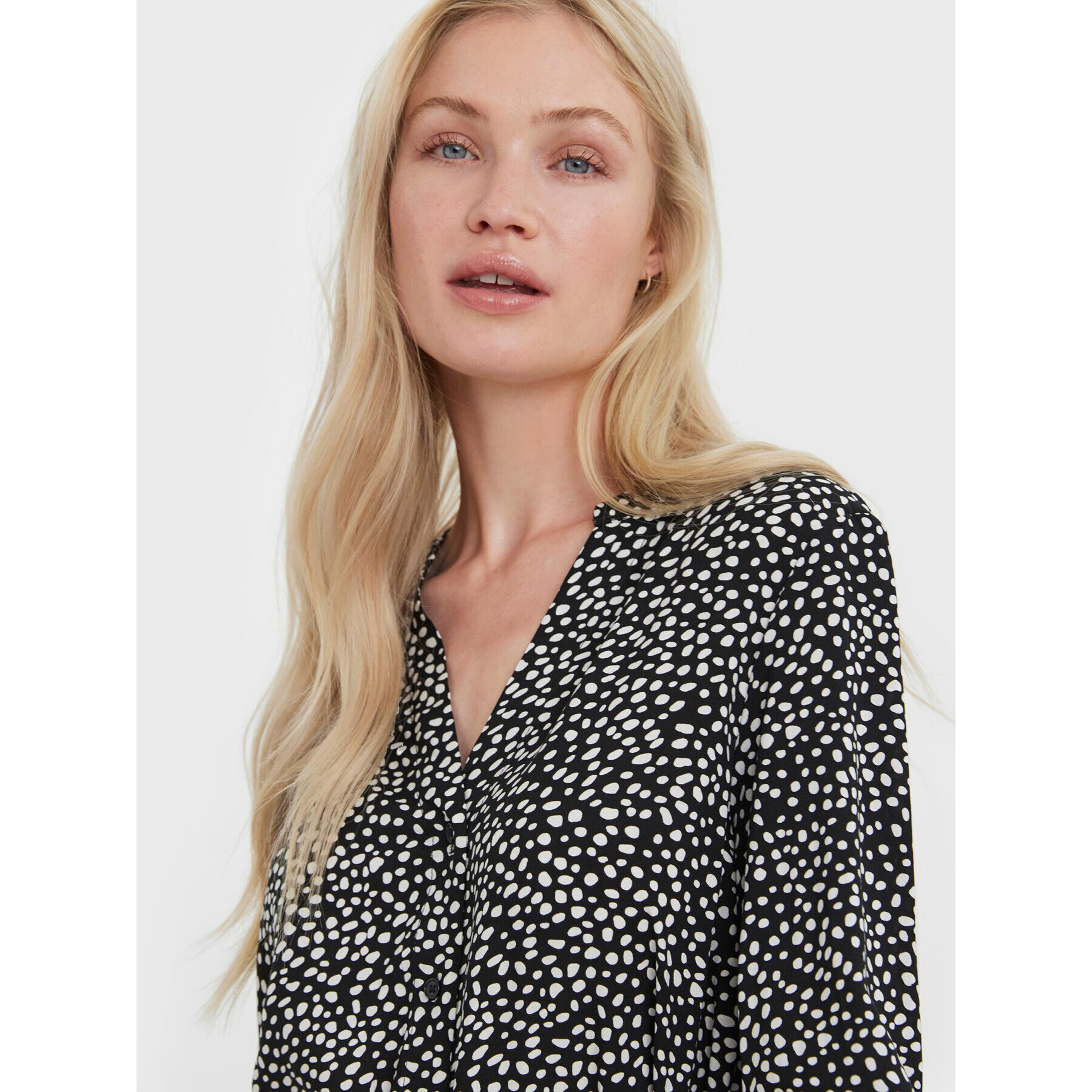 Vero Moda Рокля тип риза Vica 10269173 Черен Regular Fit - Pepit.bg