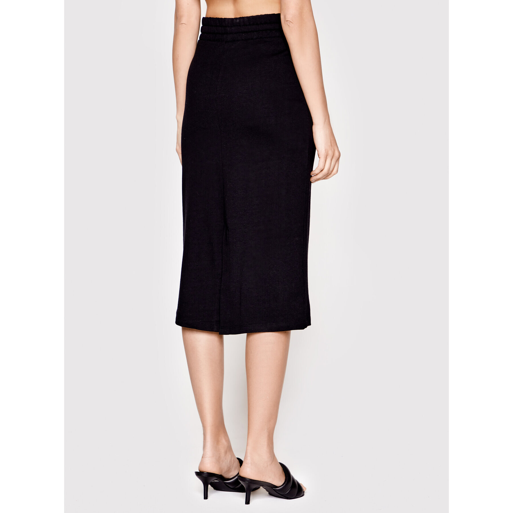 Vero Moda спортна пола Renew 10264006 Черен Regular Fit - Pepit.bg