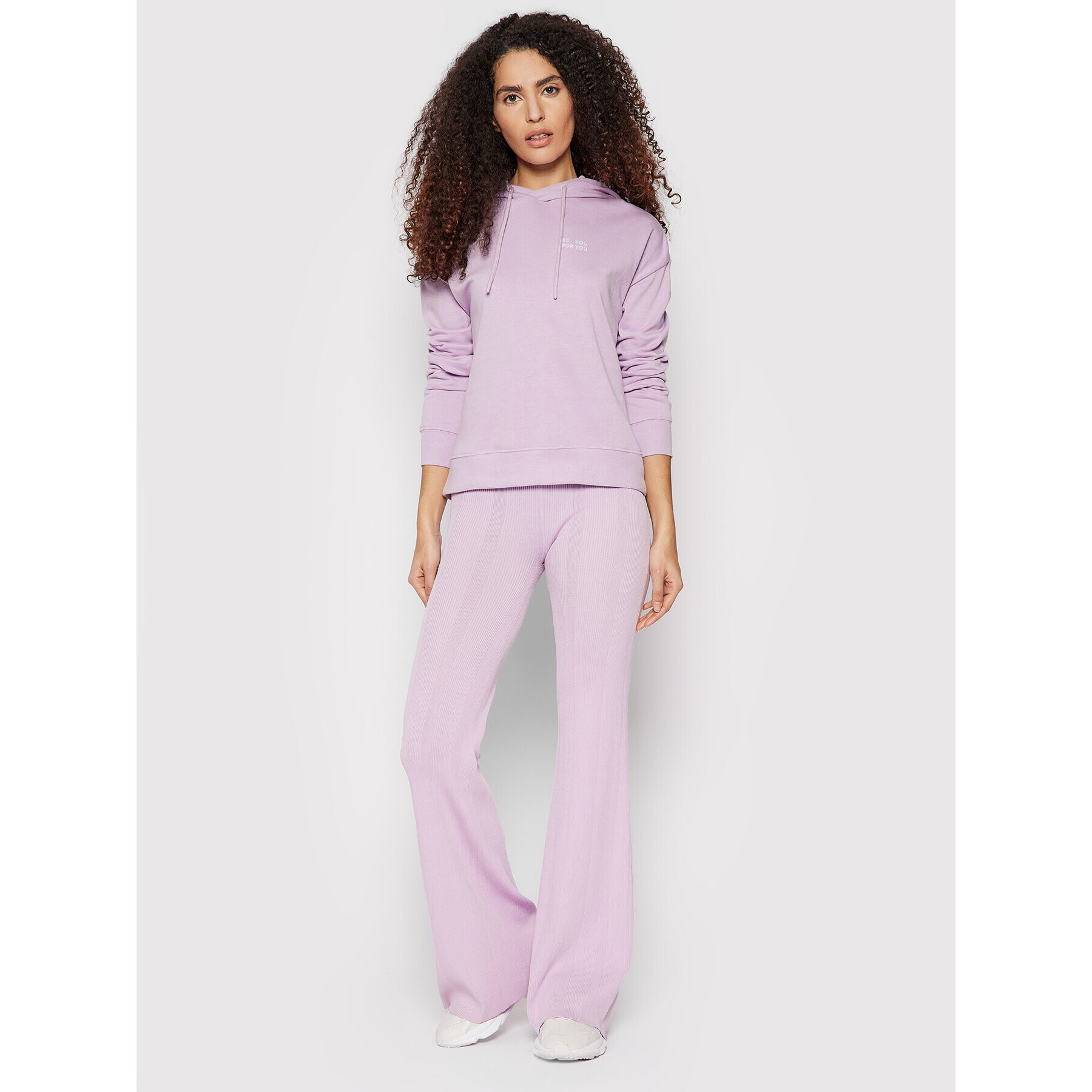 Vero Moda Суитшърт Ibi 10261658 Виолетов Relaxed Fit - Pepit.bg