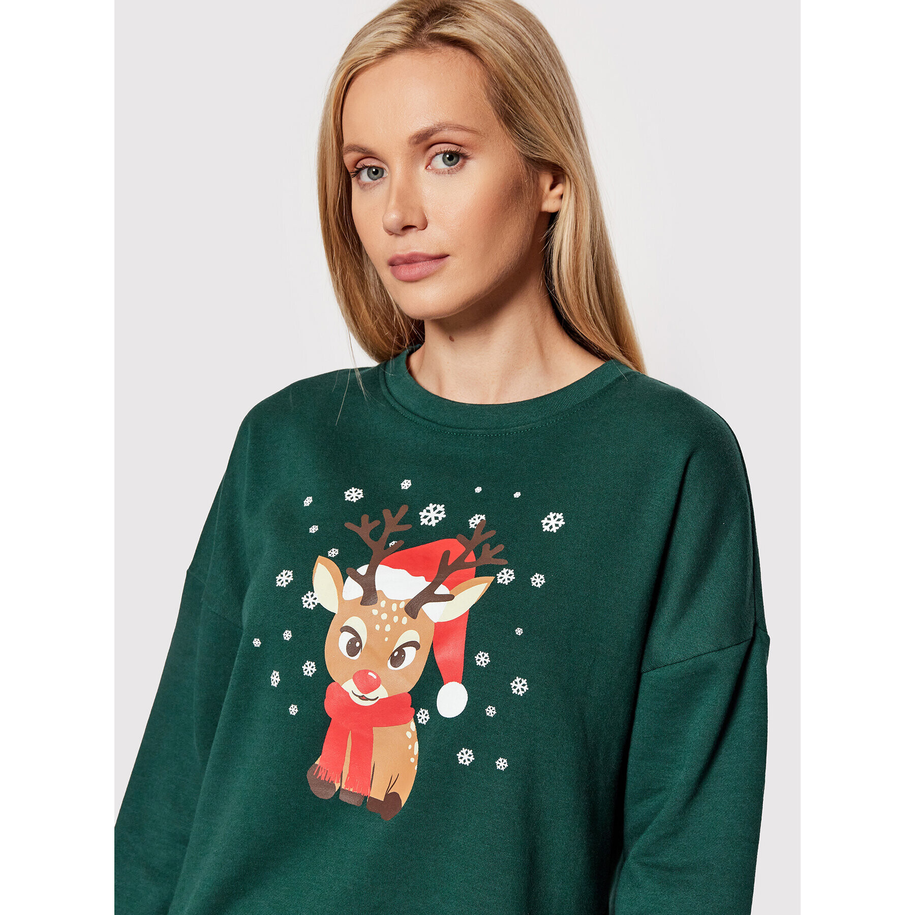 Vero Moda Суитшърт Reindeer 10262925 Зелен Relaxed Fit - Pepit.bg