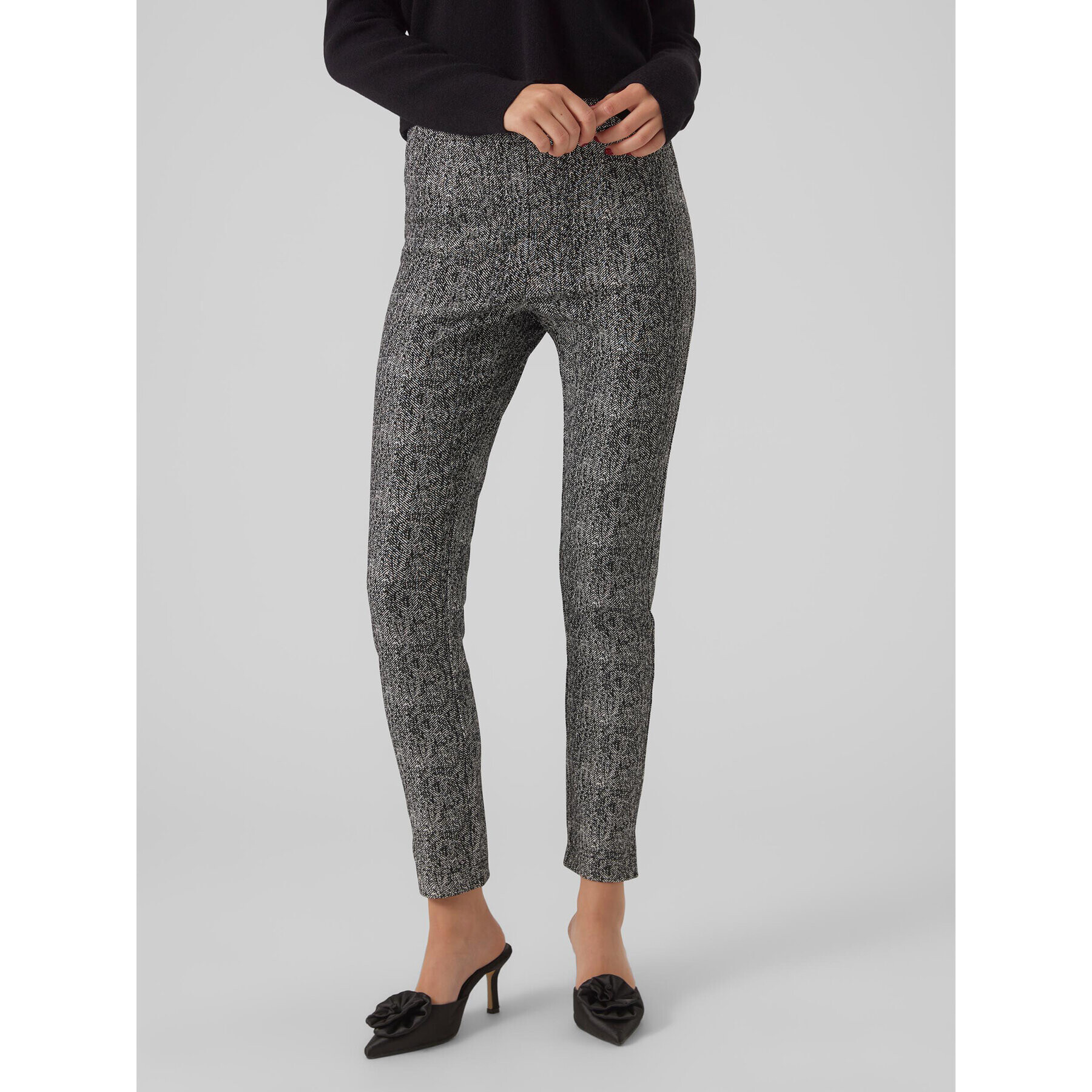 Vero Moda Текстилни панталони 10294377 Сив Slim Fit - Pepit.bg