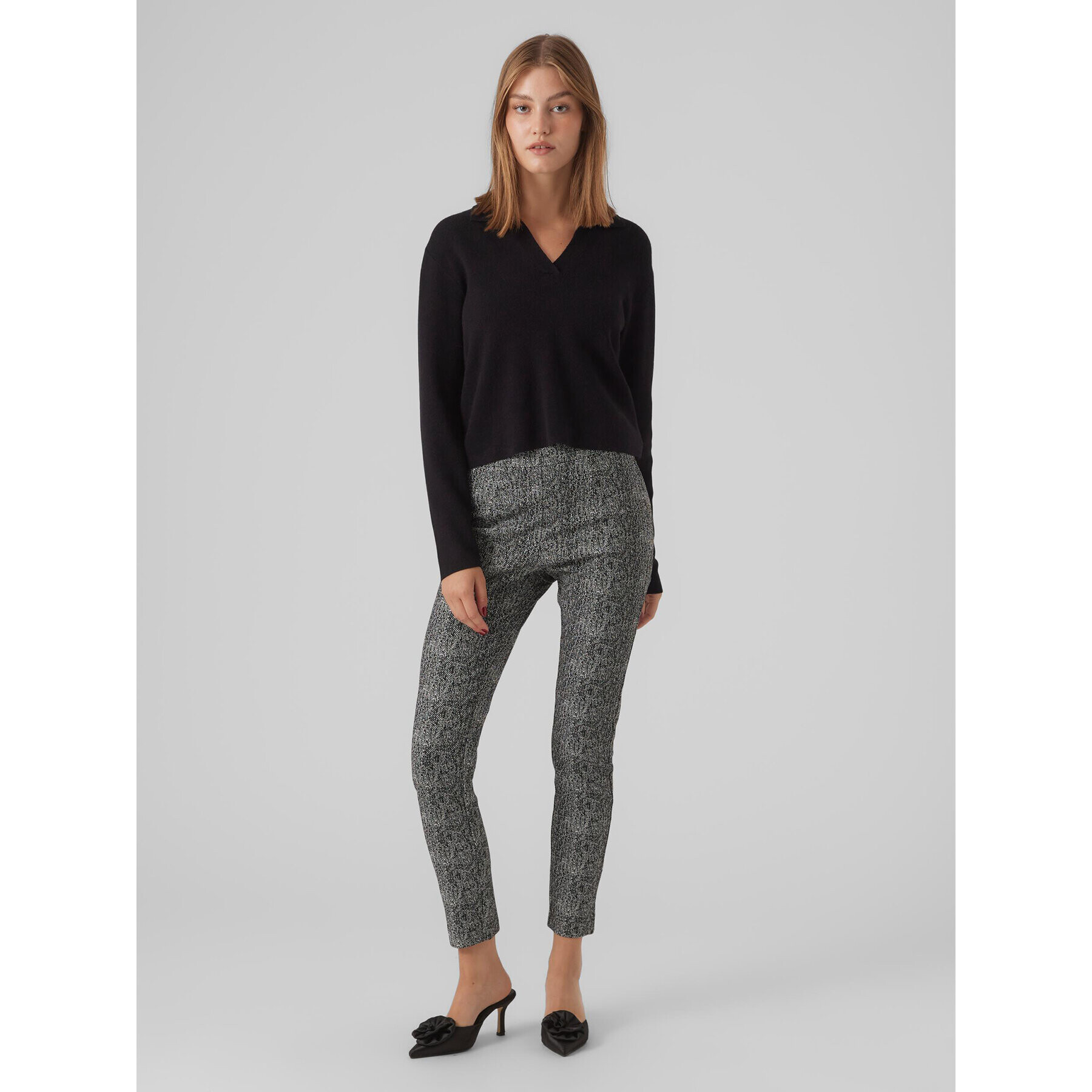Vero Moda Текстилни панталони 10294377 Сив Slim Fit - Pepit.bg