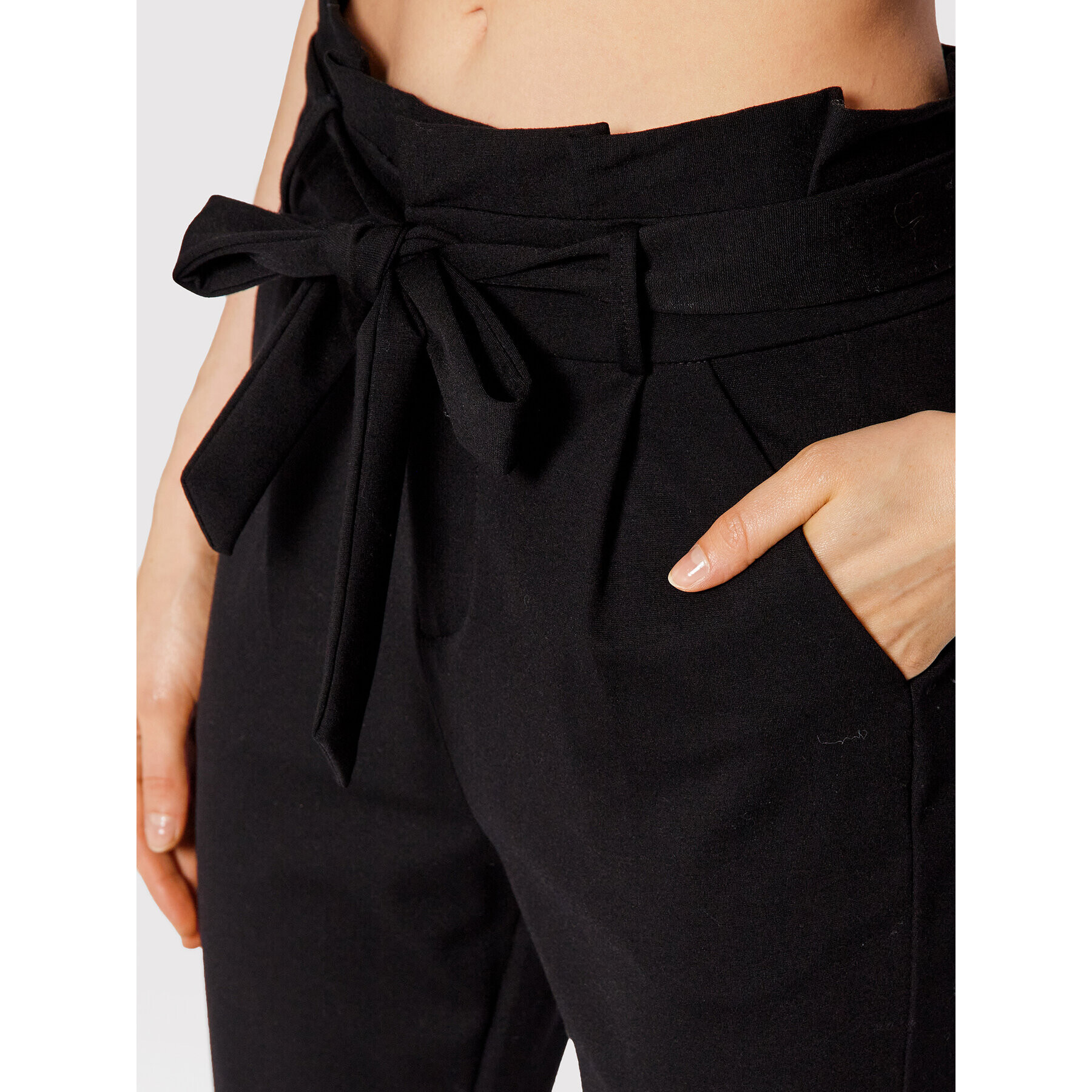 Vero Moda Текстилни панталони Eva 10205932 Черен Relaxed Fit - Pepit.bg