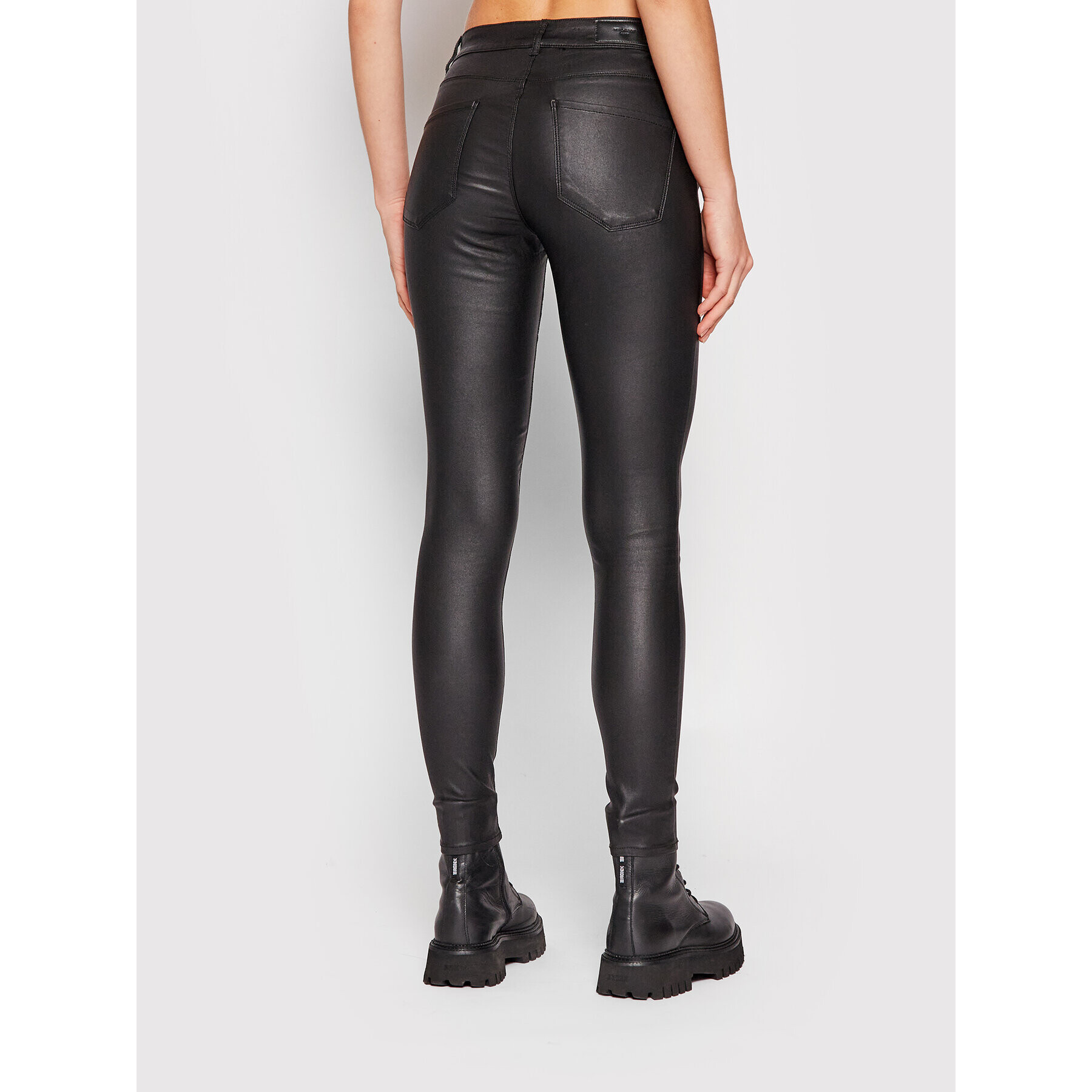 Vero Moda Текстилни панталони Seven 10138972 Черен Slim Fit - Pepit.bg