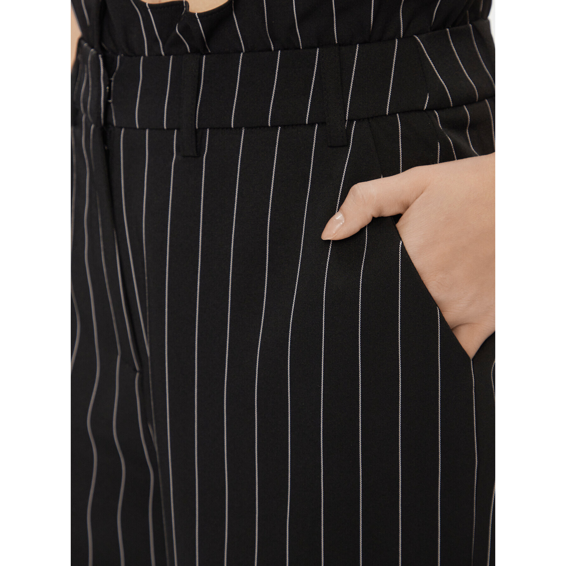 Vero Moda Текстилни панталони Wednesday 10301348 Черен Regular Fit - Pepit.bg