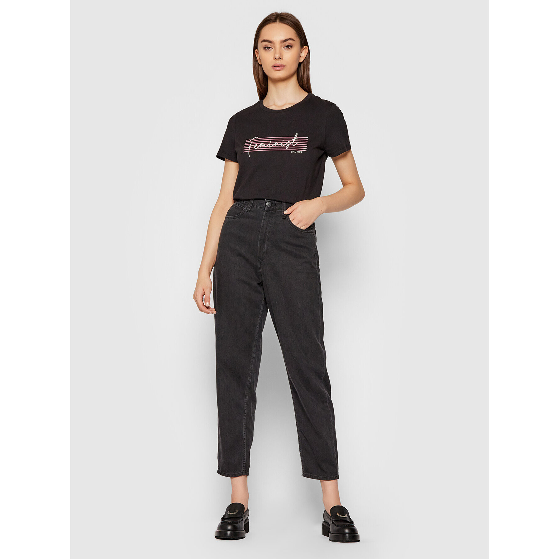 Vero Moda Тишърт Feminist 10262918 Черен Regular Fit - Pepit.bg