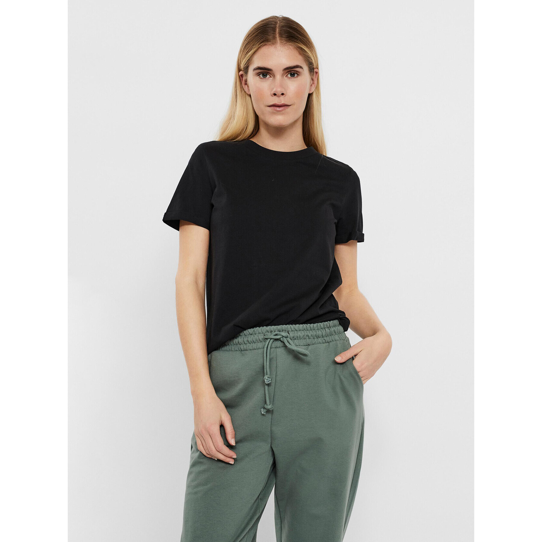 Vero Moda Тишърт Paula 10243889 Черен Regular Fit - Pepit.bg