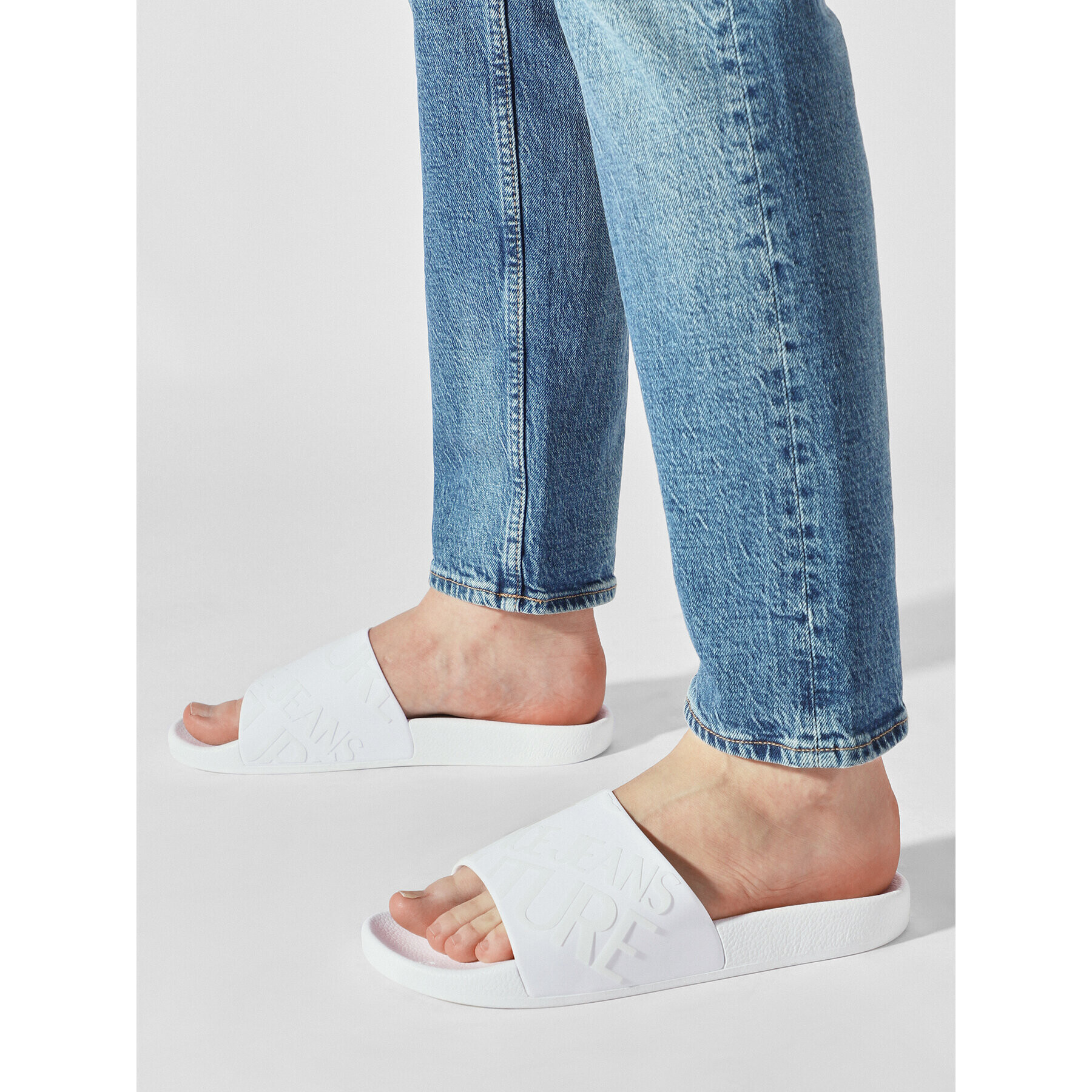 Versace Jeans Couture Чехли 73YA3SQ1 Бял - Pepit.bg