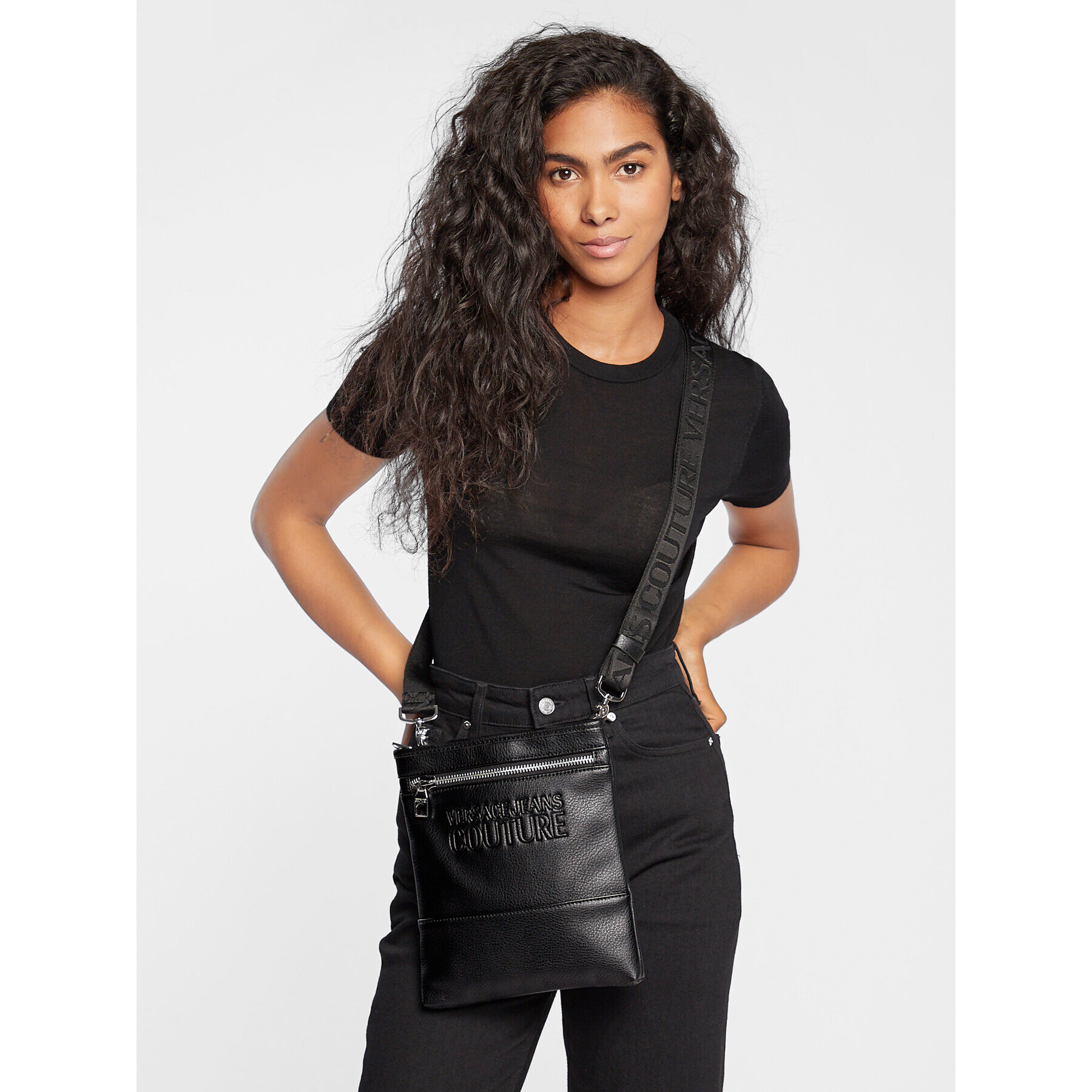 Versace Jeans Couture Дамска чанта 73YA4B24 Черен - Pepit.bg