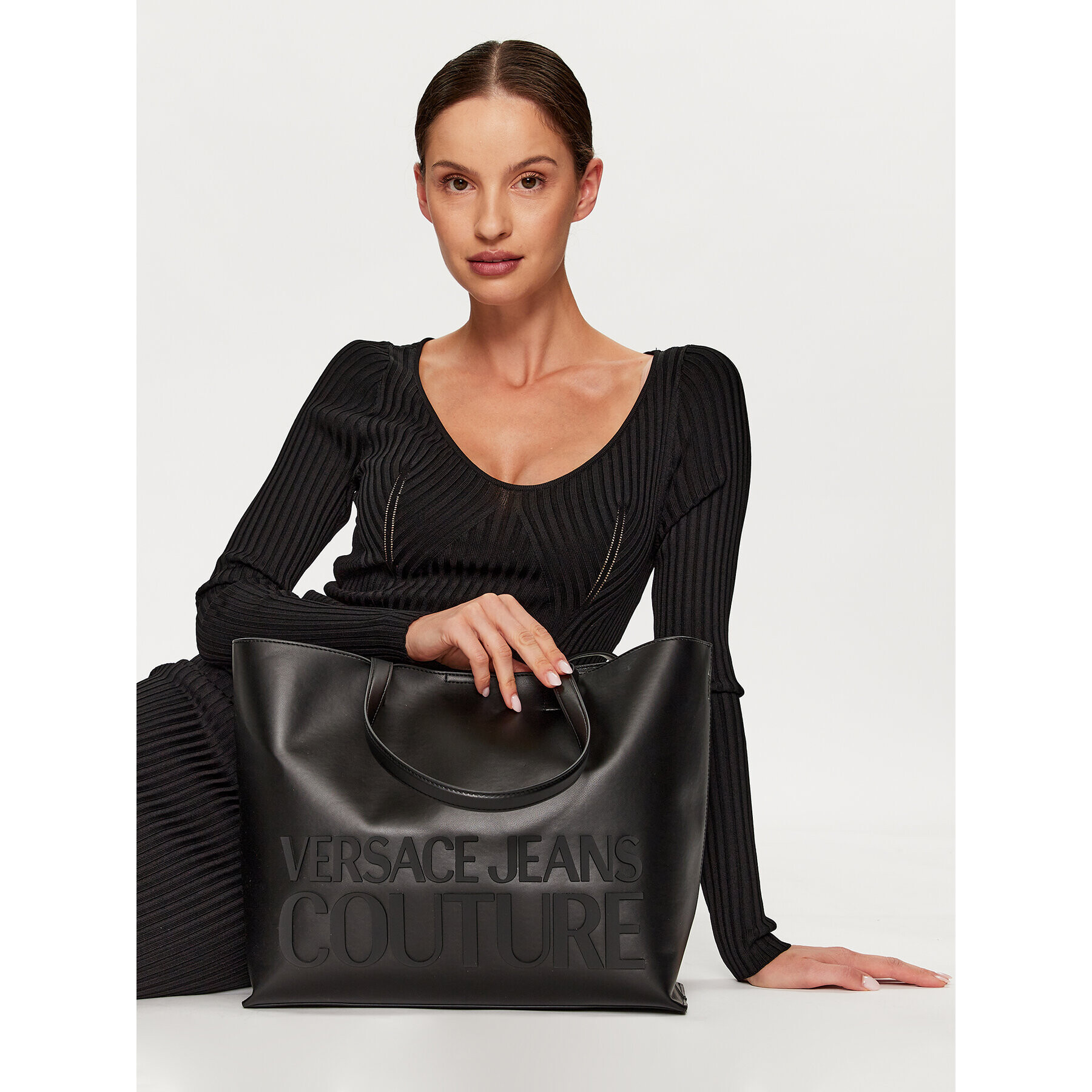 Versace Jeans Couture Дамска чанта 74VA4BH7 Черен - Pepit.bg