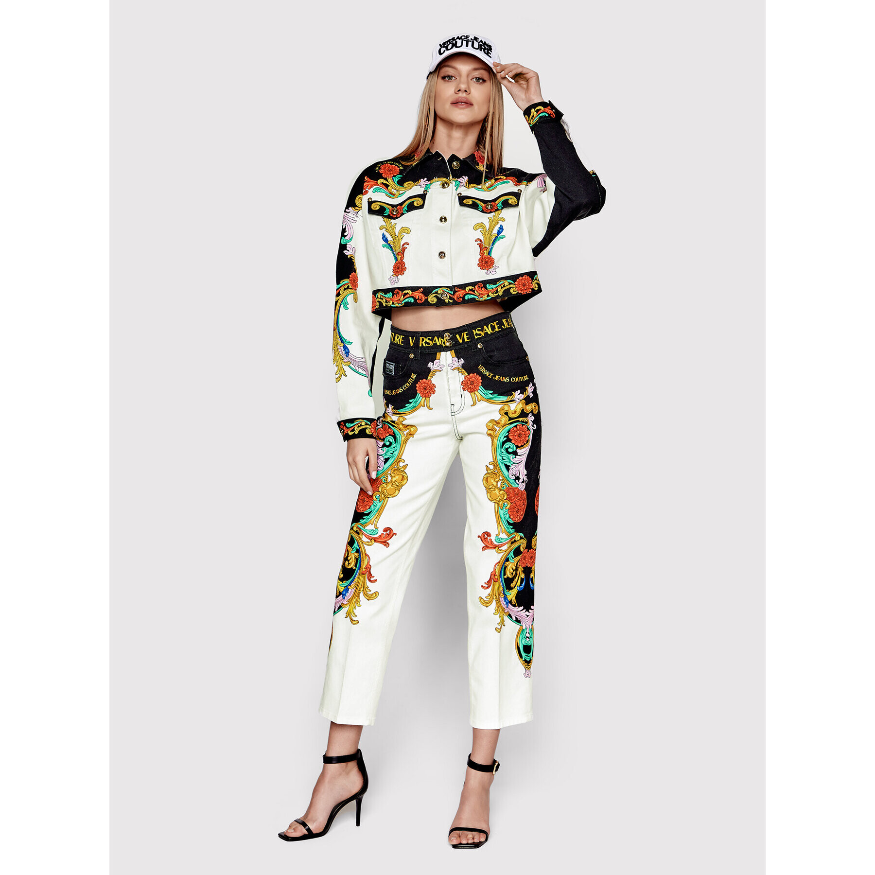 Versace Jeans Couture Дънки Nina Panel 72HAB5TP Цветен Relaxed Fit - Pepit.bg