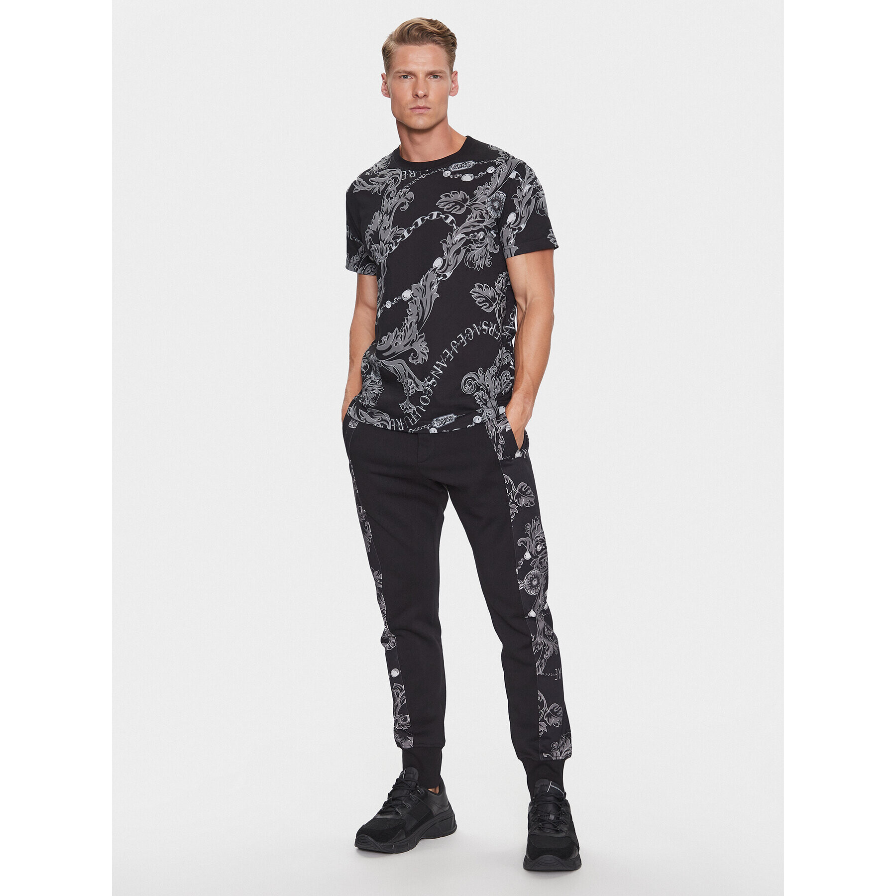 Versace Jeans Couture Долнище анцуг 75GAA3C0 Черен Regular Fit - Pepit.bg