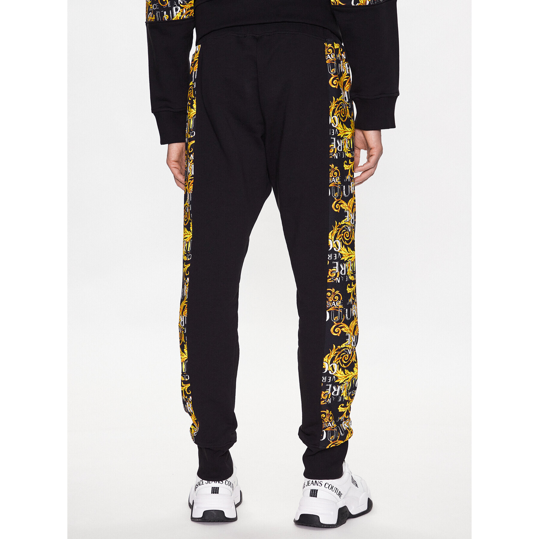 Versace Jeans Couture Долнище анцуг Contr Logo Baroque 74GAA3C0 Черен Regular Fit - Pepit.bg