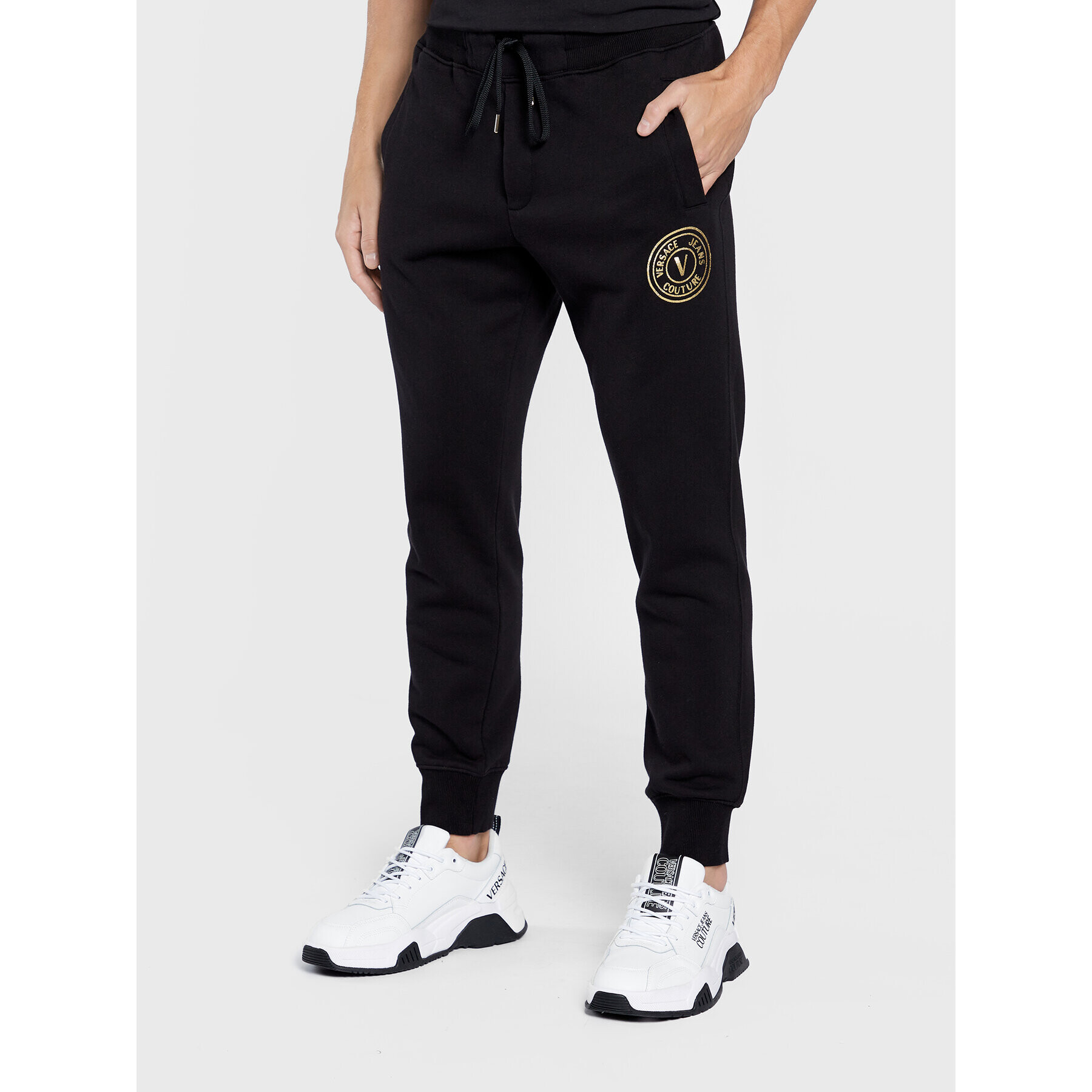 Versace Jeans Couture Долнище анцуг Vemblem S Foil 73GAAT06 Черен Regular Fit - Pepit.bg