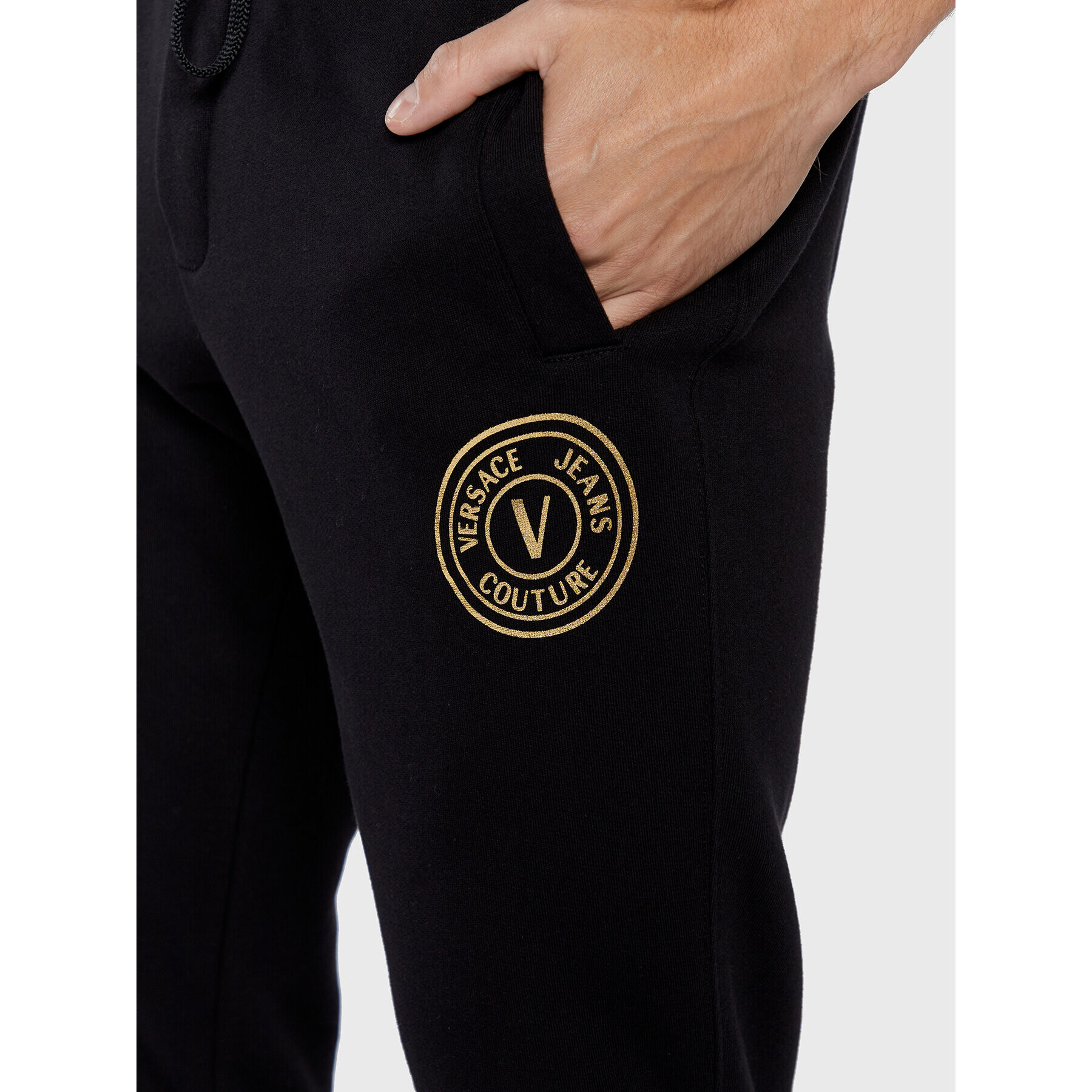 Versace Jeans Couture Долнище анцуг Vemblem S Foil 73GAAT06 Черен Regular Fit - Pepit.bg