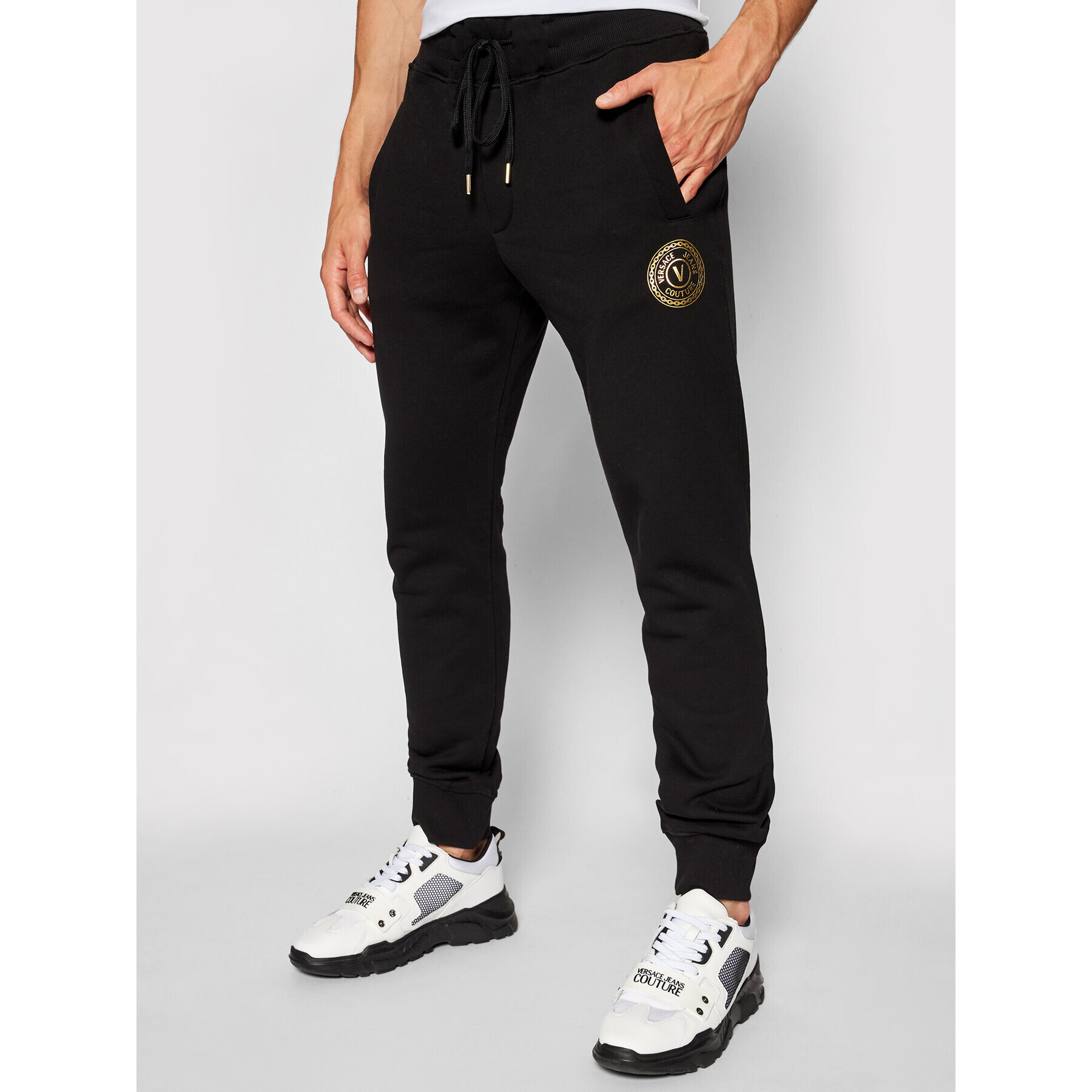 Versace Jeans Couture Долнище анцуг Emblem Foil 71GAAT03 Черен Regular Fit - Pepit.bg