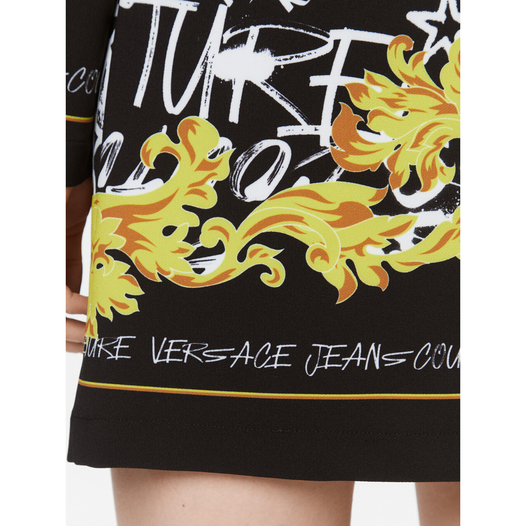 Versace Jeans Couture Ежедневна рокля 75HAO921 Черен Regular Fit - Pepit.bg