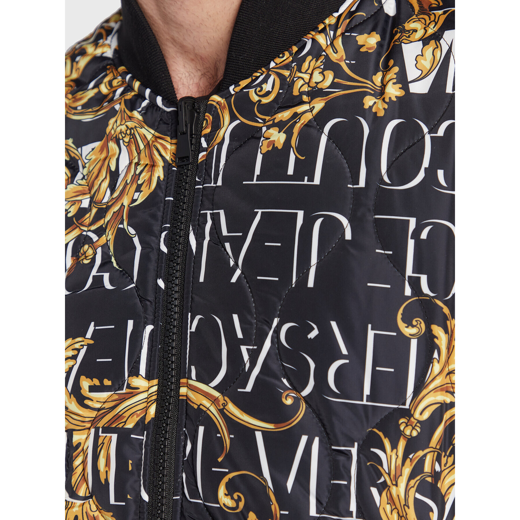 Versace Jeans Couture Яке бомбър 73GAS4D0 Черен Regular Fit - Pepit.bg