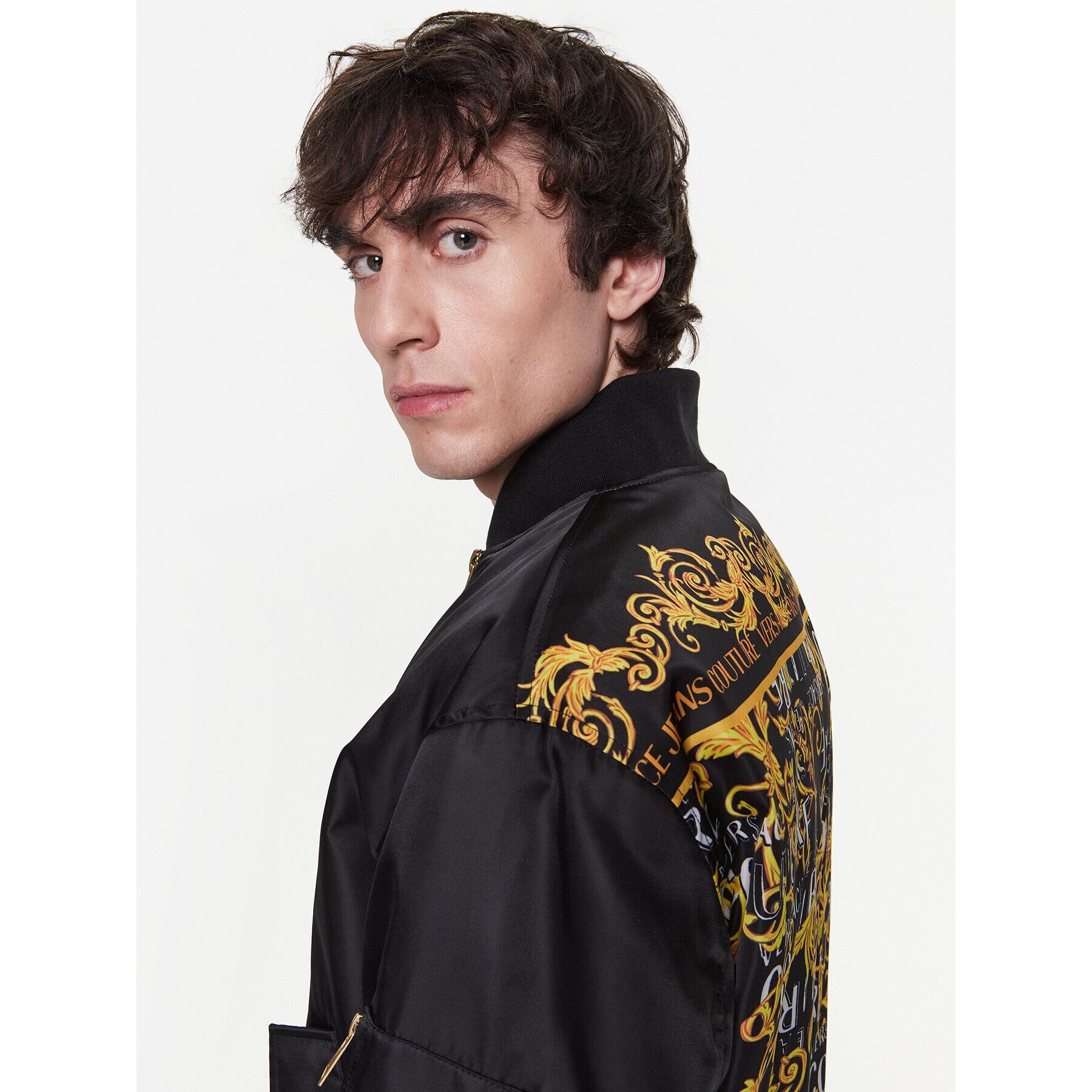 Versace Jeans Couture Яке бомбър 74GASD07 Черен Regular Fit - Pepit.bg