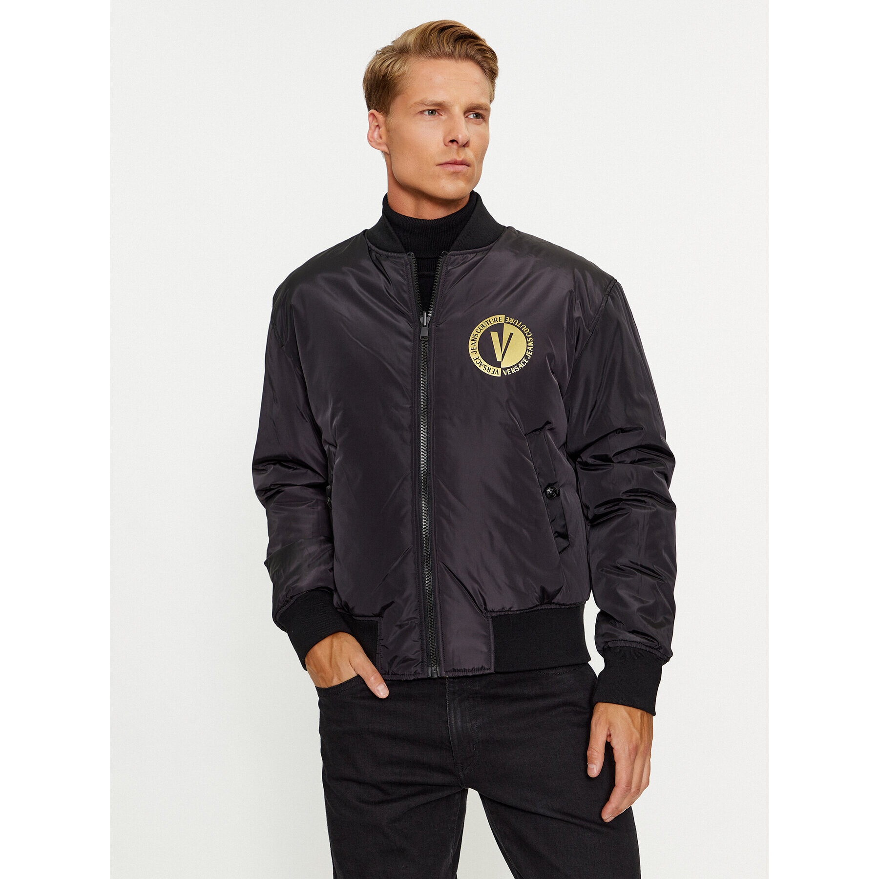 Versace Jeans Couture Яке бомбър 75GASD04 Черен Regular Fit - Pepit.bg