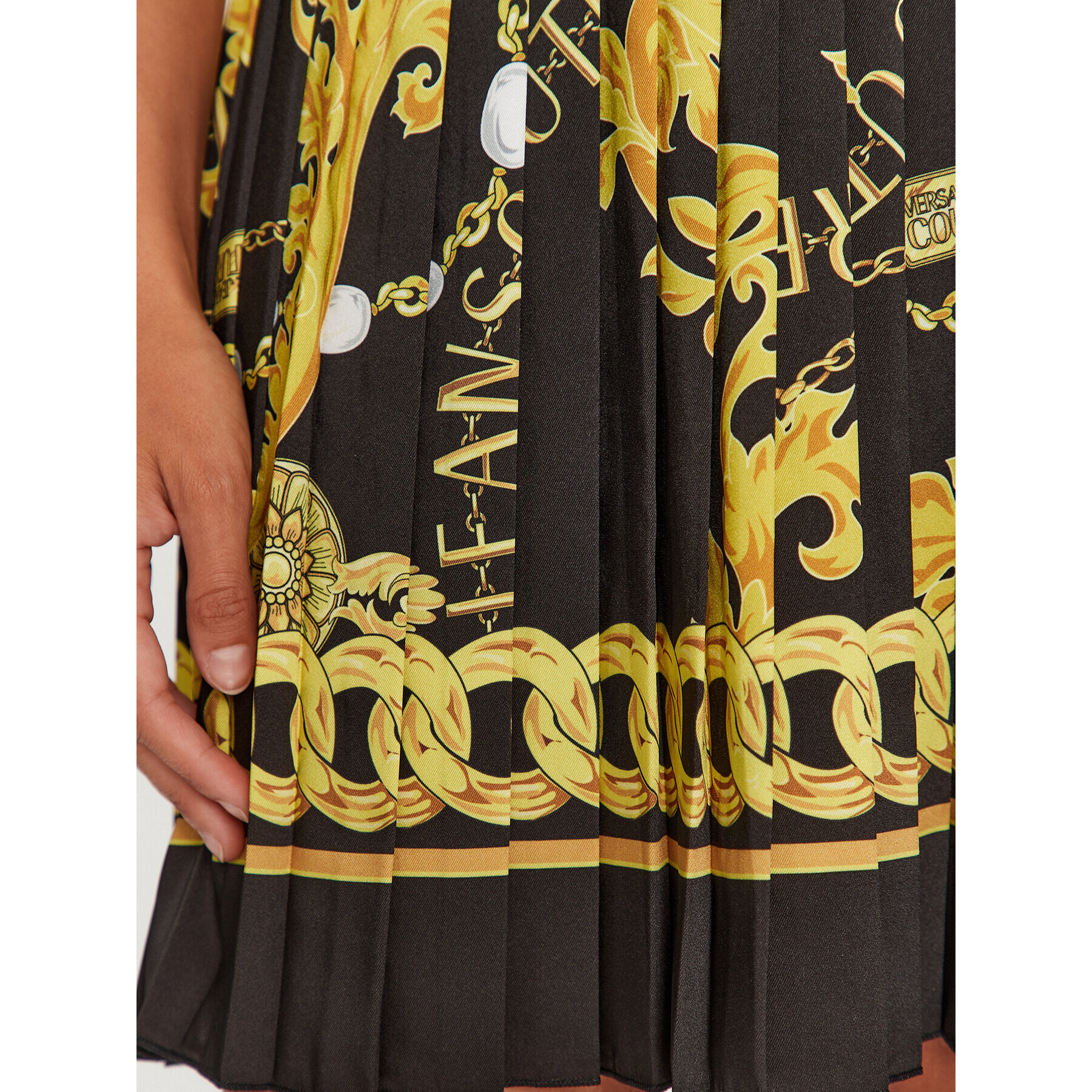 Versace Jeans Couture Плисирана пола 75HAE8A0 Черен Regular Fit - Pepit.bg