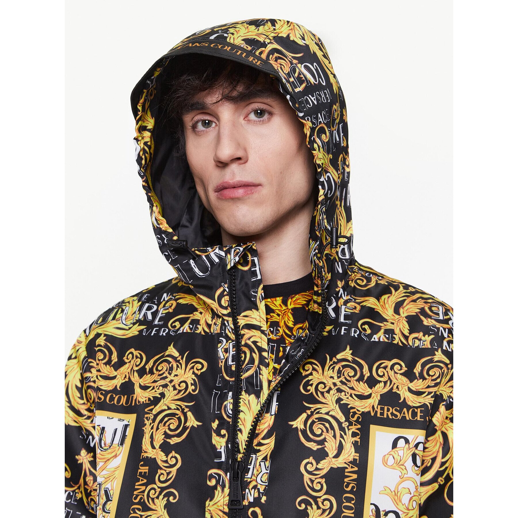 Versace Jeans Couture Преходно яке 74GASD06 Черен Regular Fit - Pepit.bg