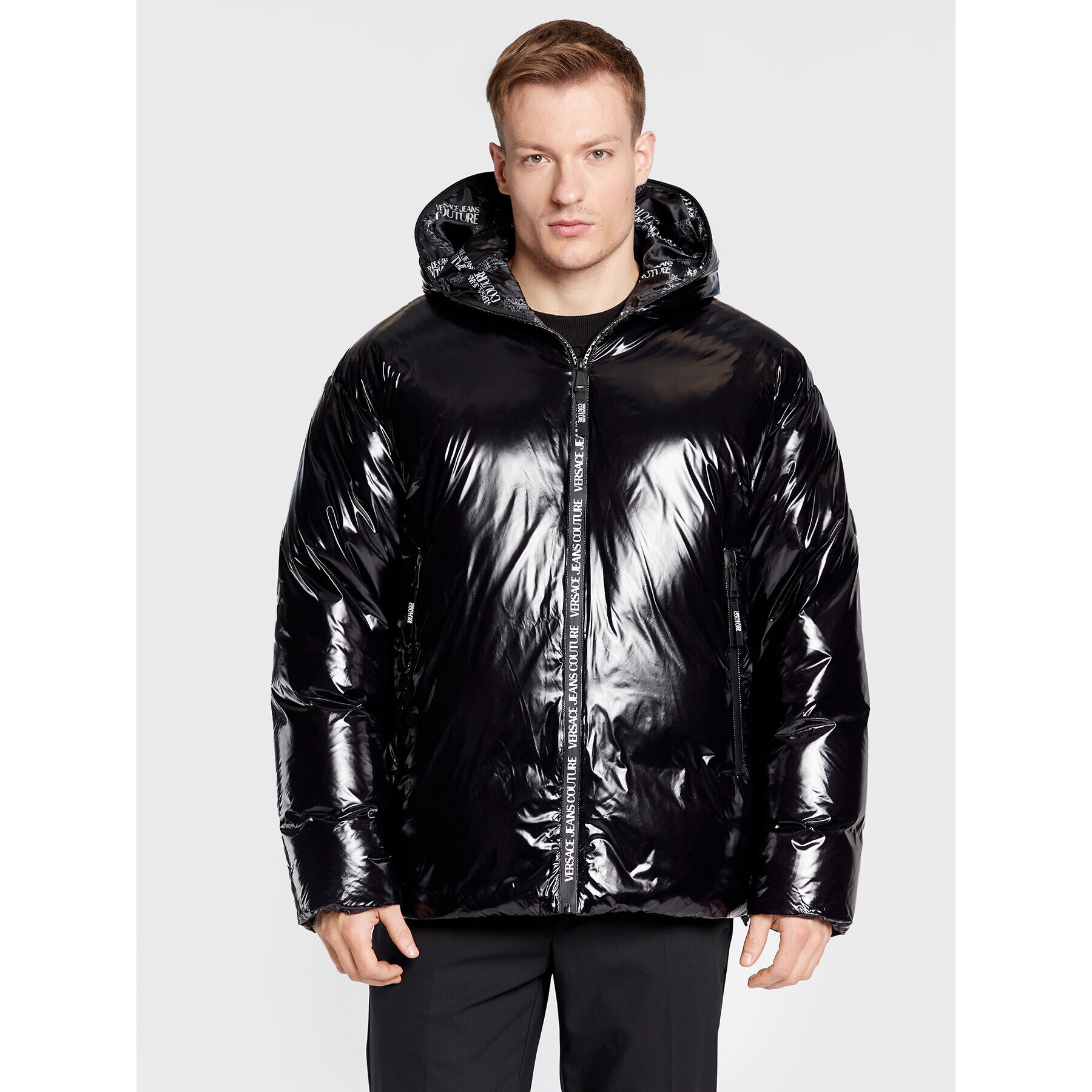 Versace Jeans Couture Пухено яке 73GAU418 Черен Regular Fit - Pepit.bg