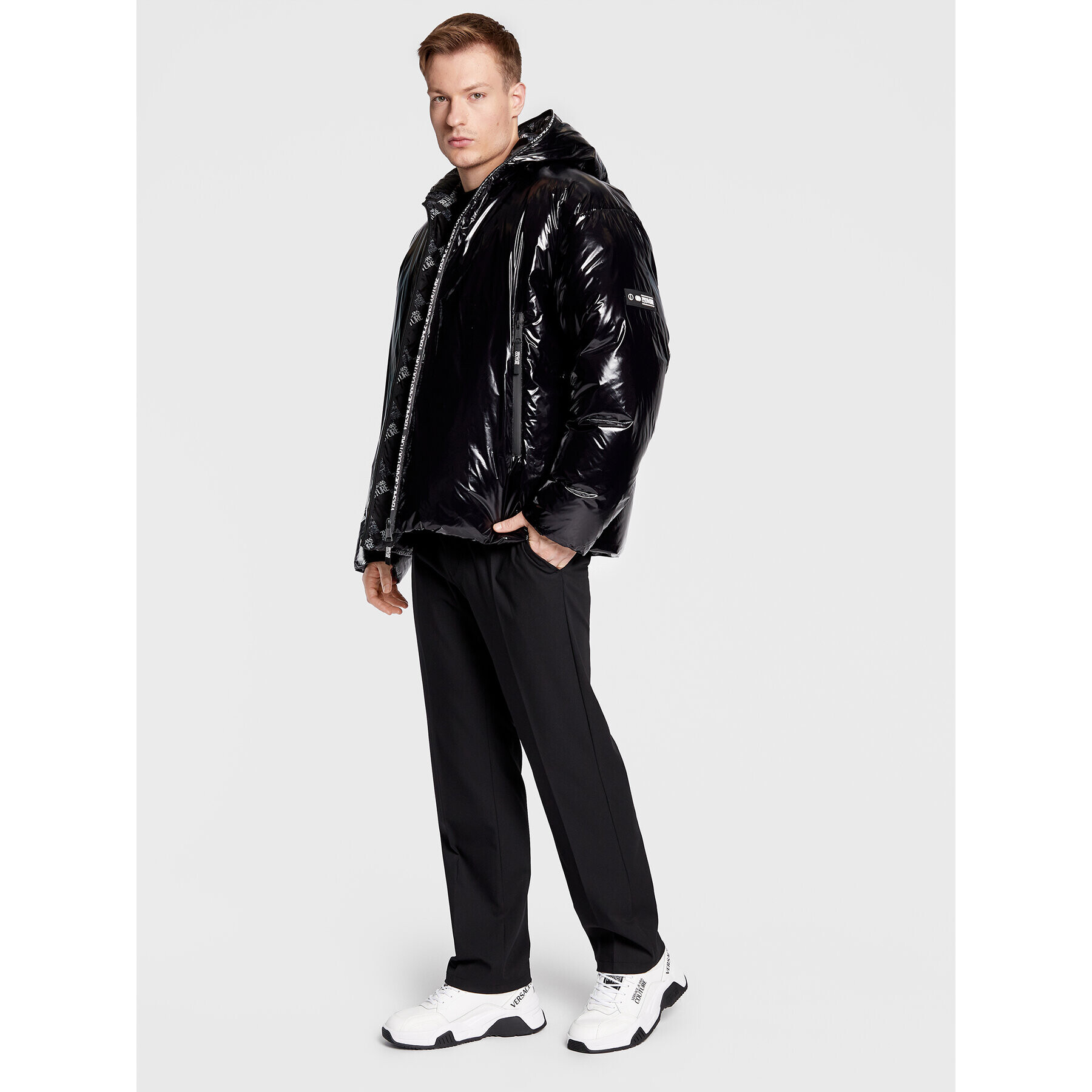 Versace Jeans Couture Пухено яке 73GAU418 Черен Regular Fit - Pepit.bg