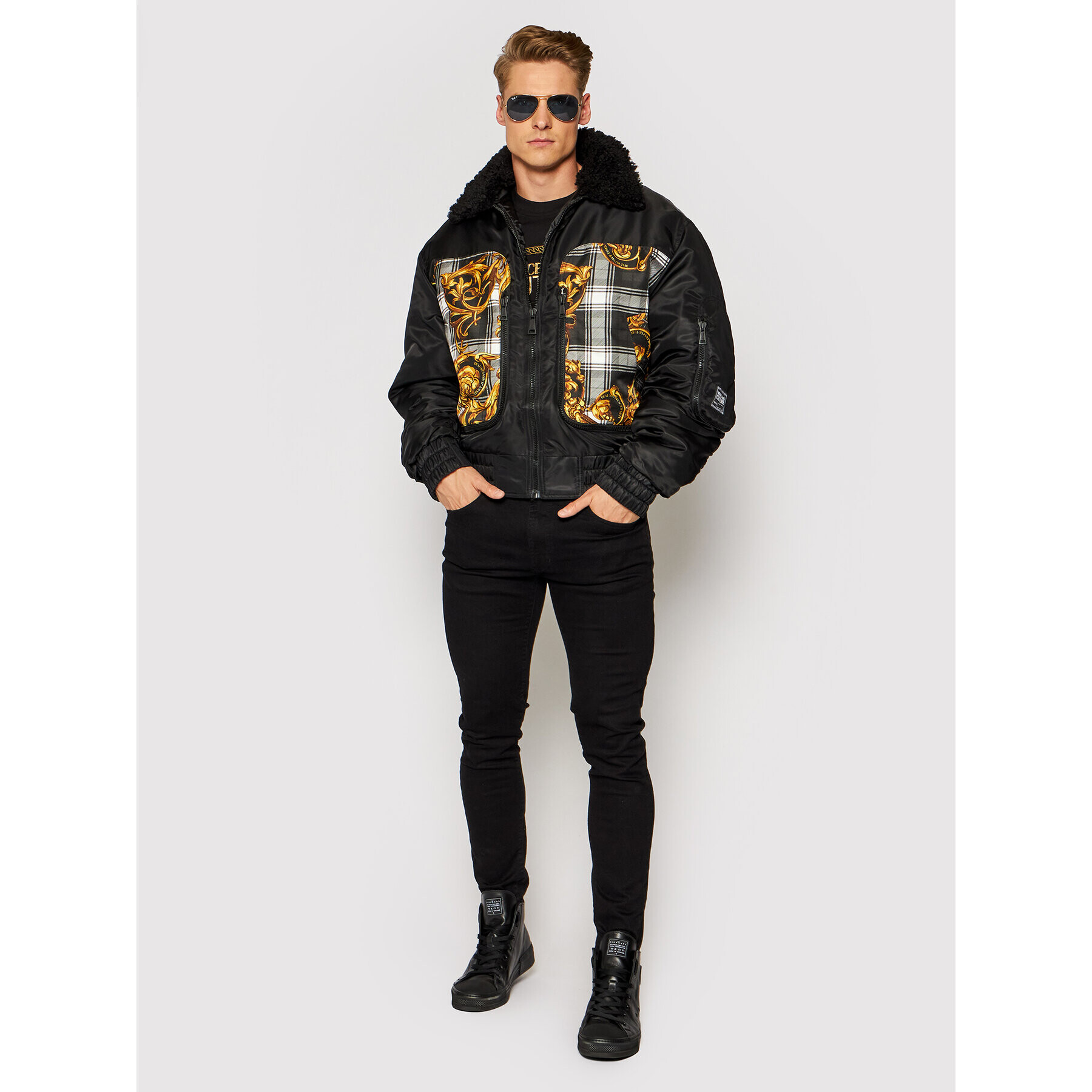 Versace Jeans Couture Зимно яке Contrast 71GAS409 Черен Regular Fit - Pepit.bg