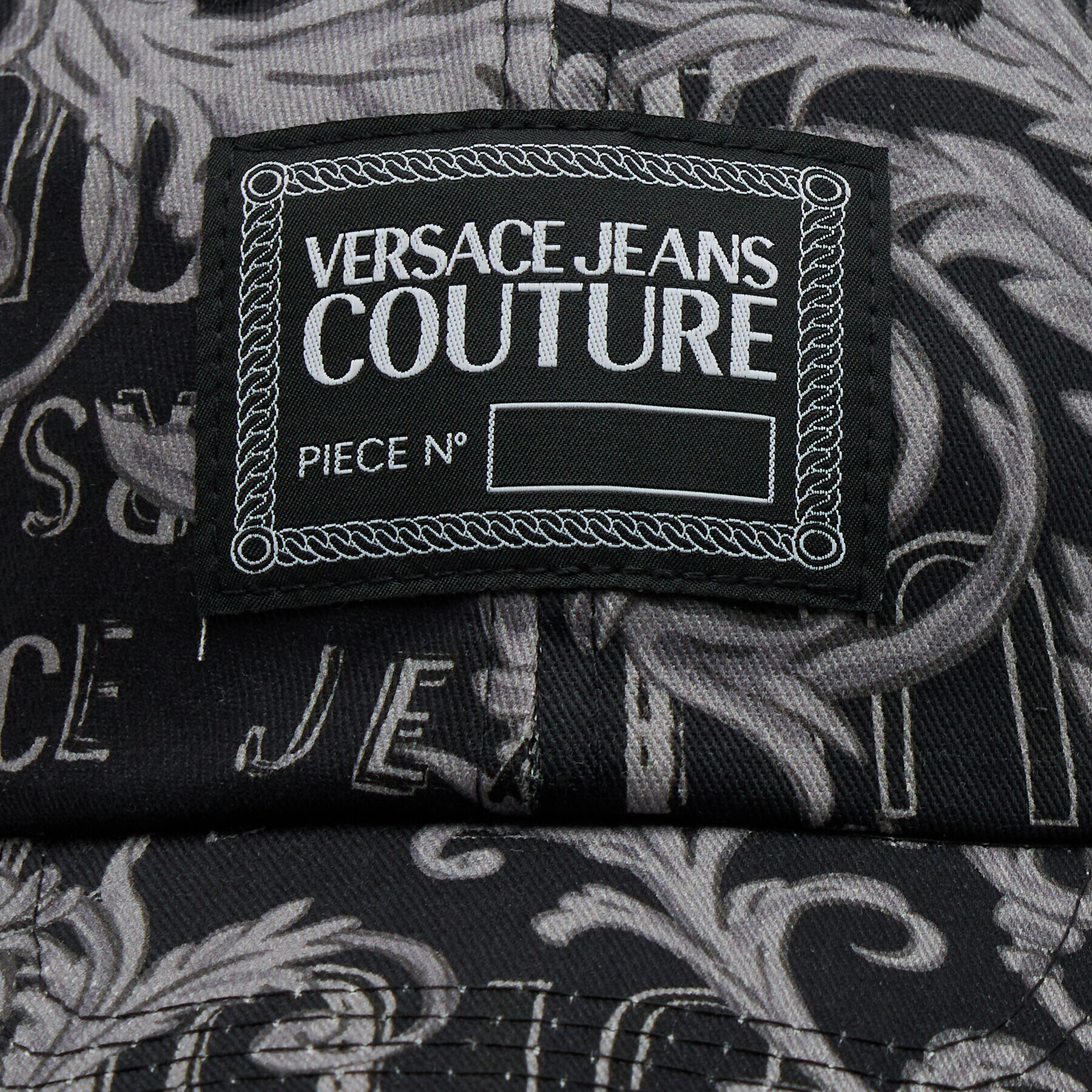 Versace Jeans Couture Шапка с козирка 74YAZK18 Черен - Pepit.bg