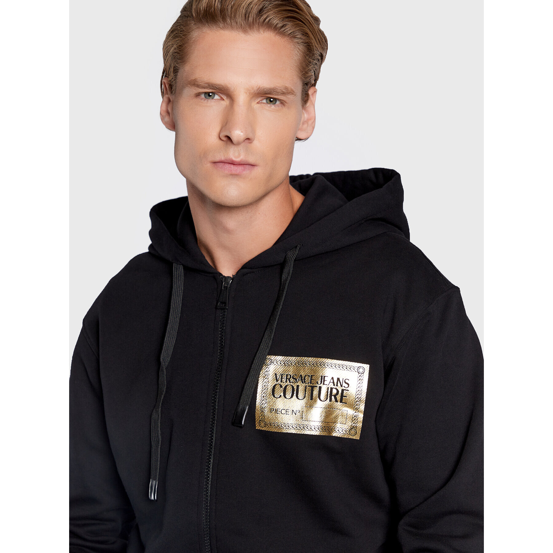 Versace Jeans Couture Суитшърт 73GAIG02 Черен Regular Fit - Pepit.bg