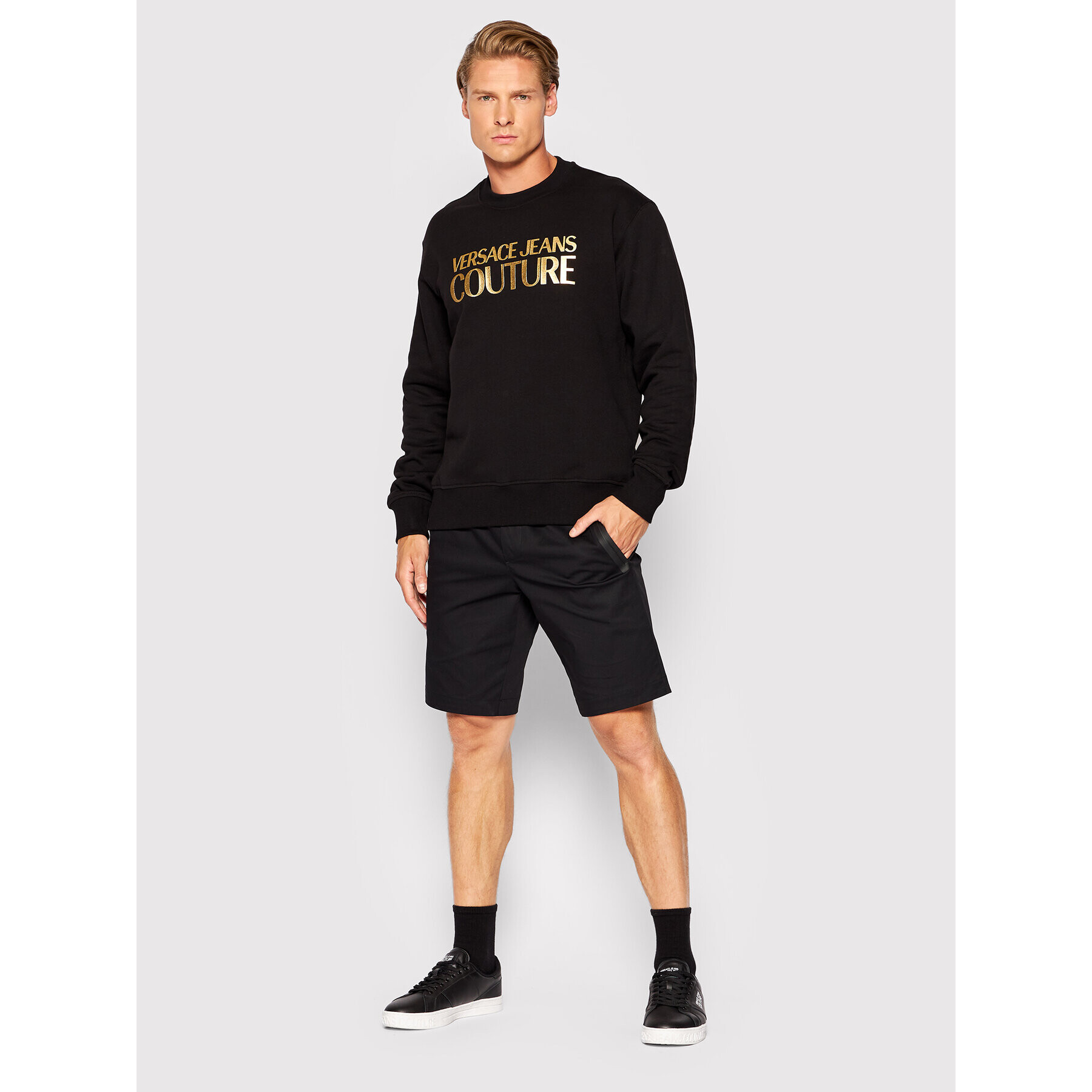 Versace Jeans Couture Суитшърт 73GAIT01 Черен Regular Fit - Pepit.bg